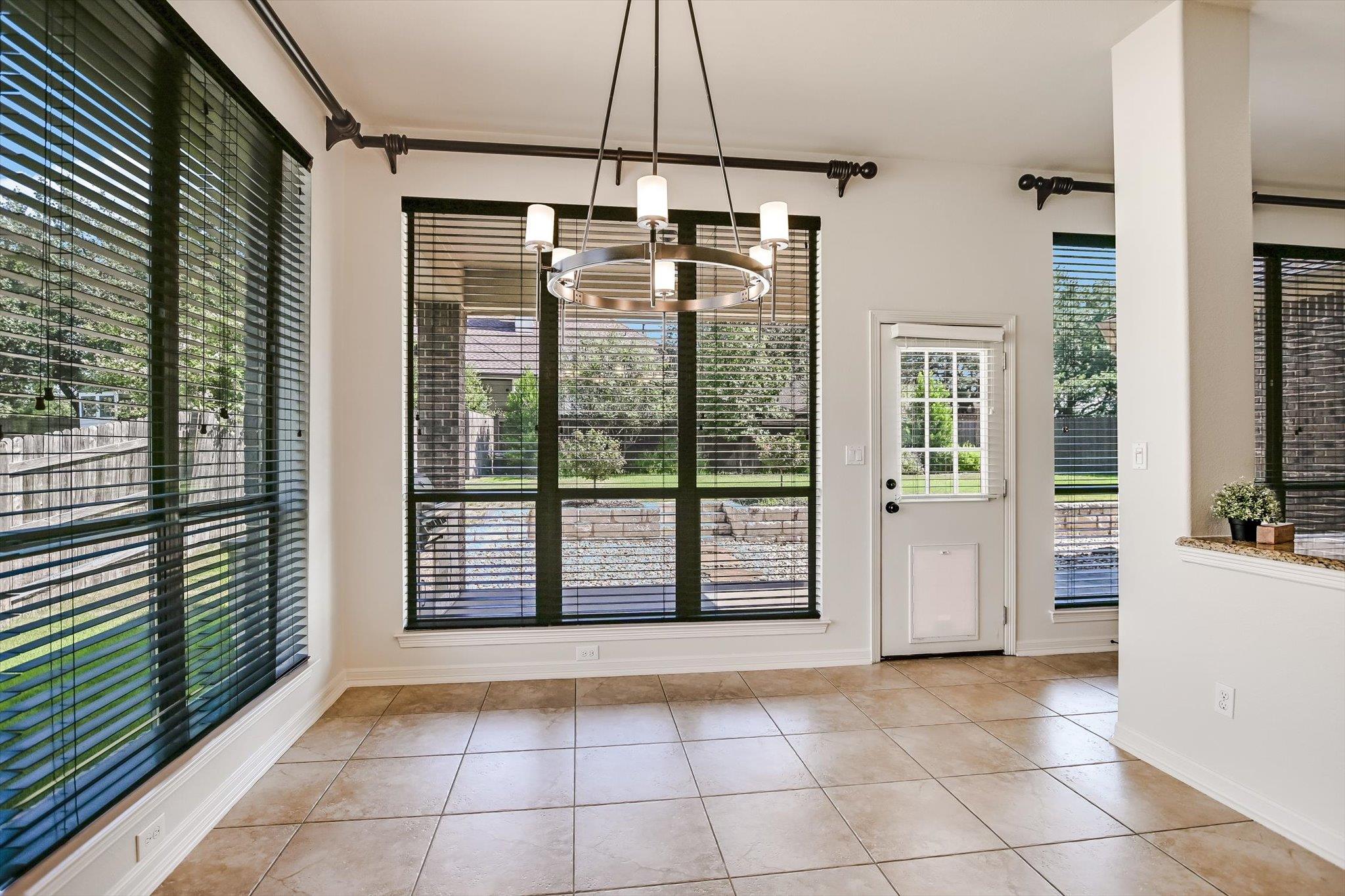 213 Mirafield Ln, Austin, TX 78737