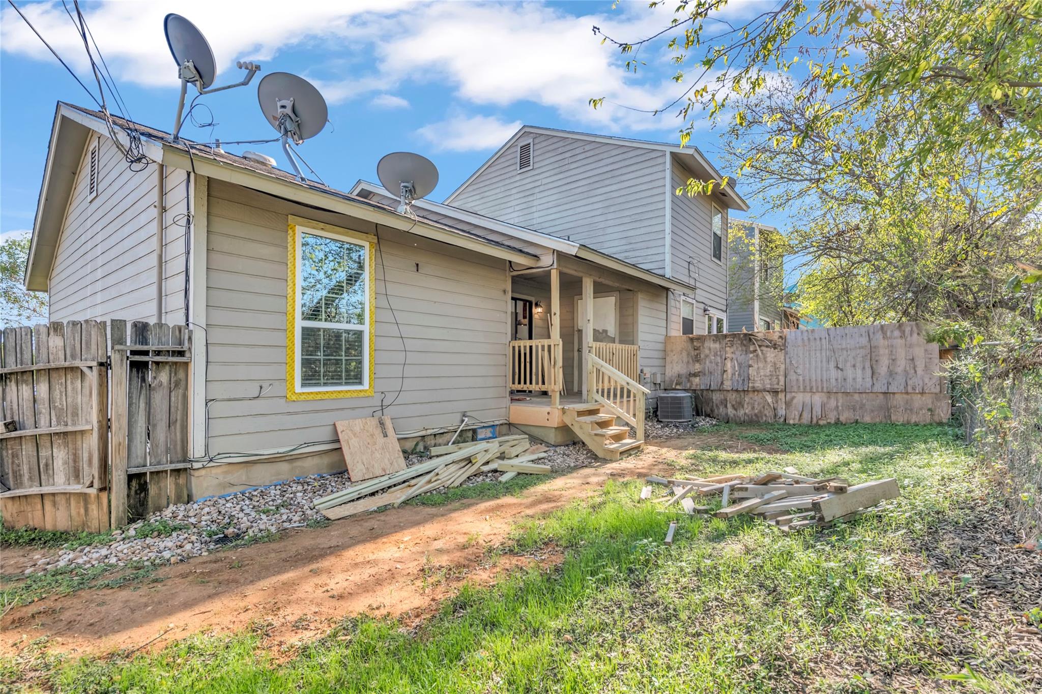 108 Hillside Cv # B, Elgin, TX 78621