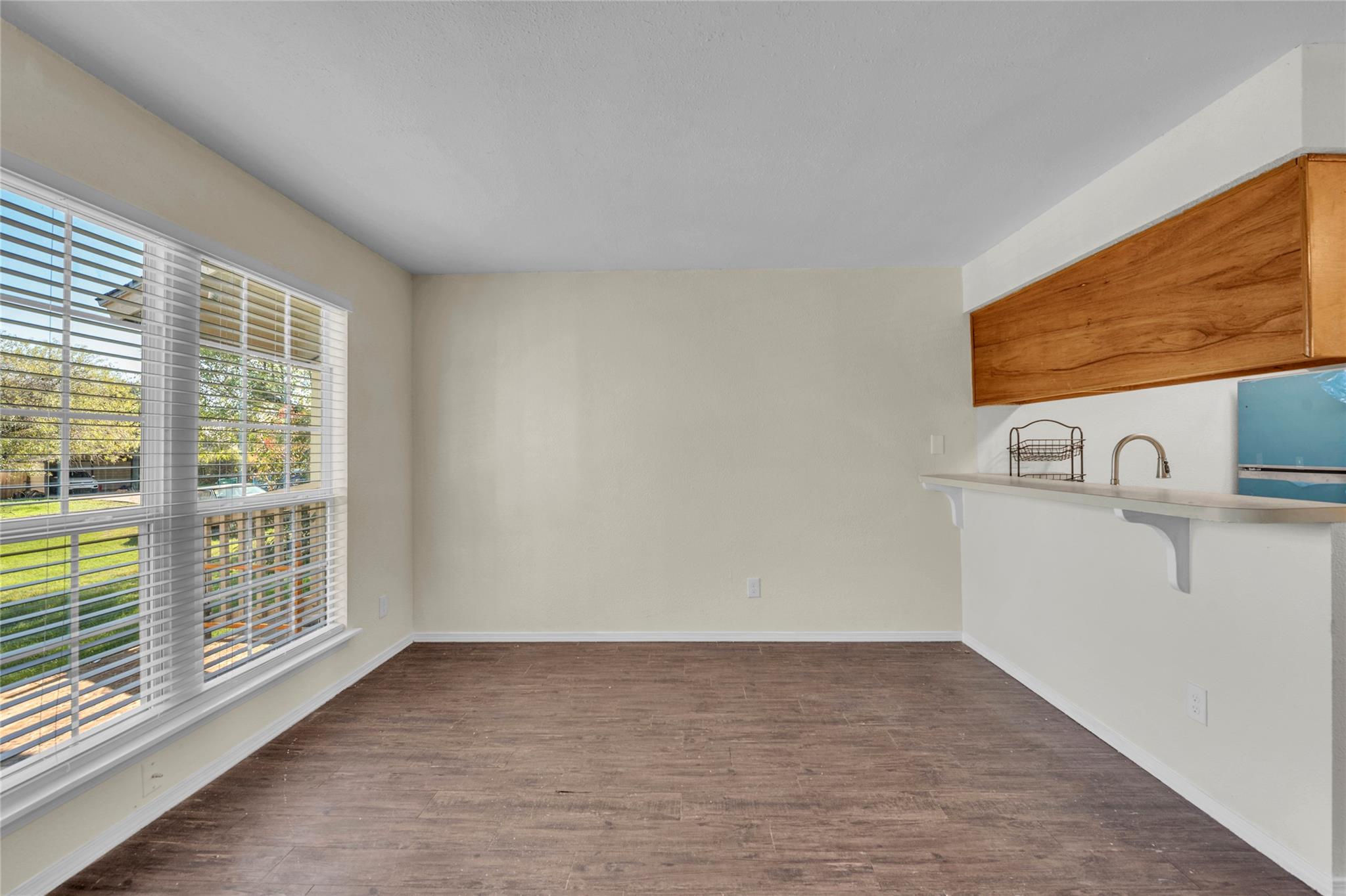 108 Hillside Cv # B, Elgin, TX 78621