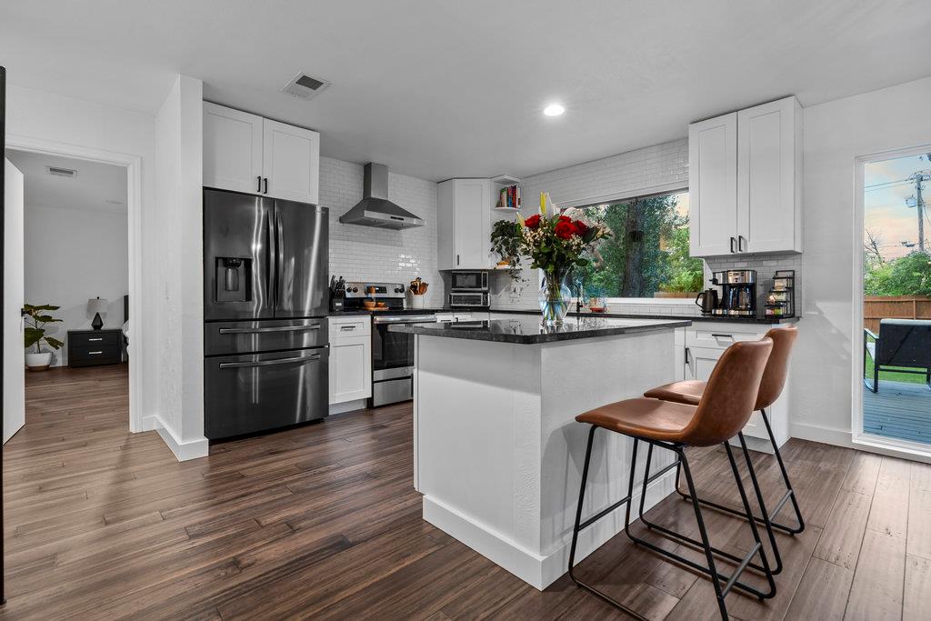 9308 Meadowheath Dr, Austin, TX 78729