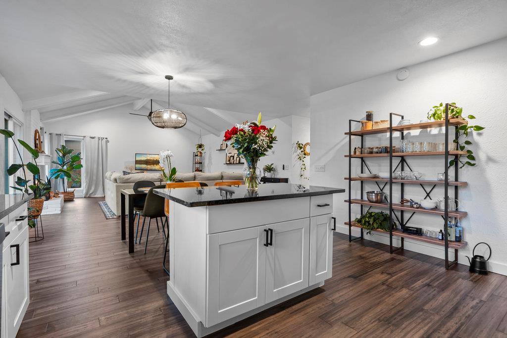 9308 Meadowheath Dr, Austin, TX 78729