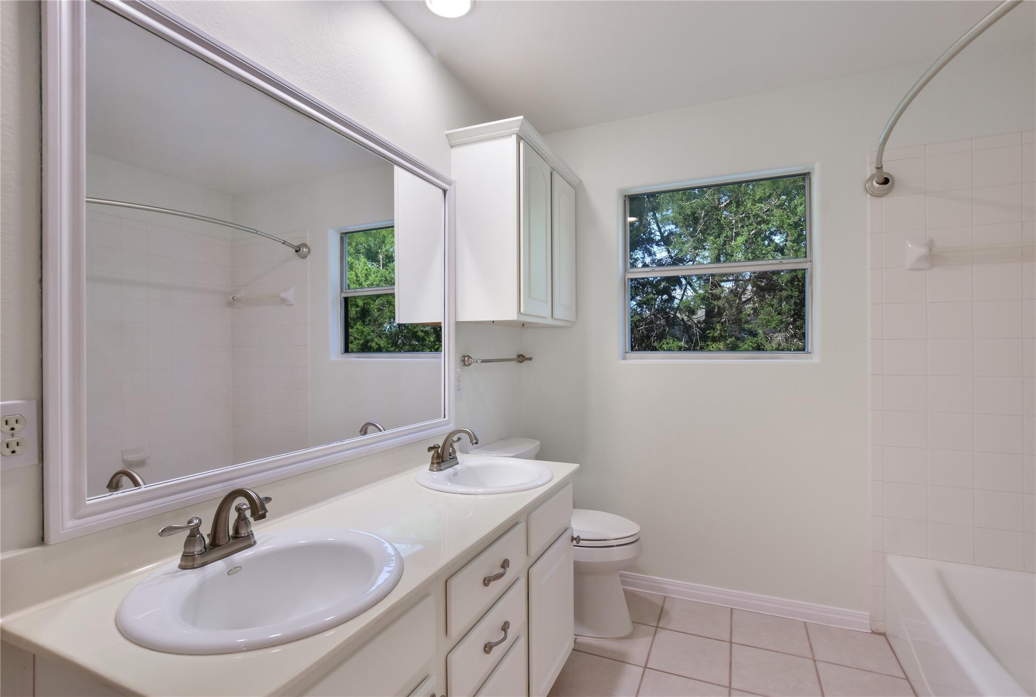 3704 Bunyan Cir, Lago Vista, TX 78645