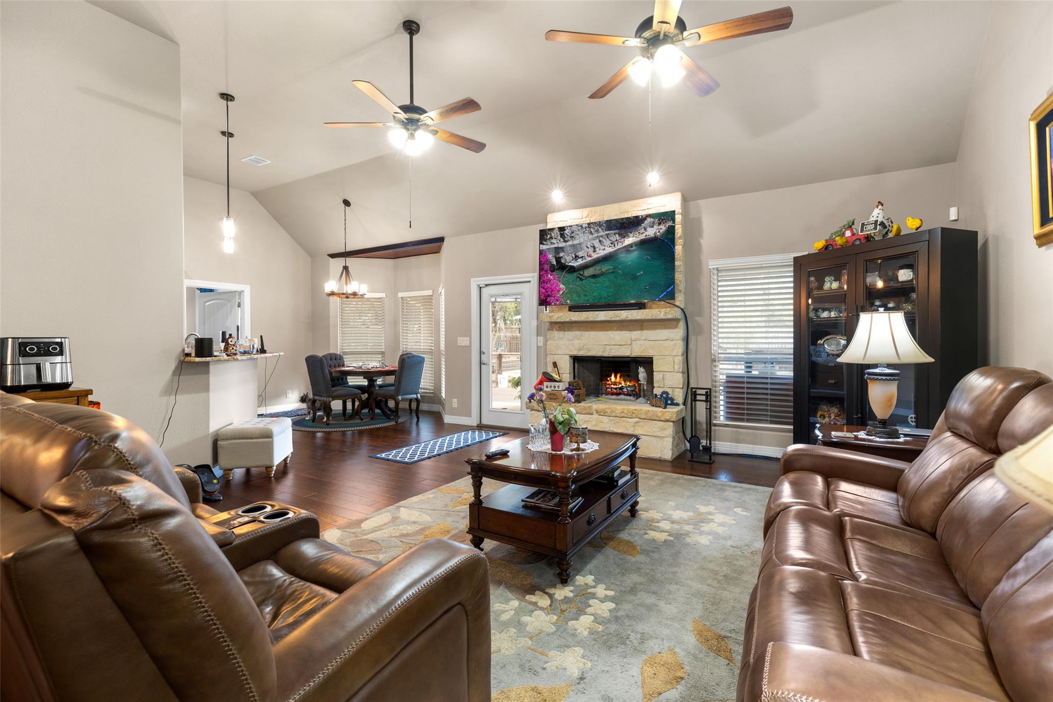 1291 Mossy Holw, Spring Branch, TX 78070