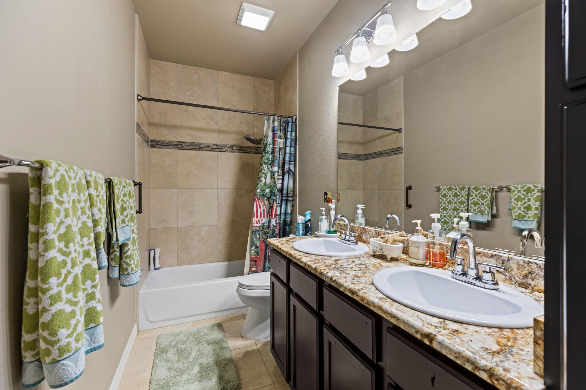 1291 Mossy Holw, Spring Branch, TX 78070