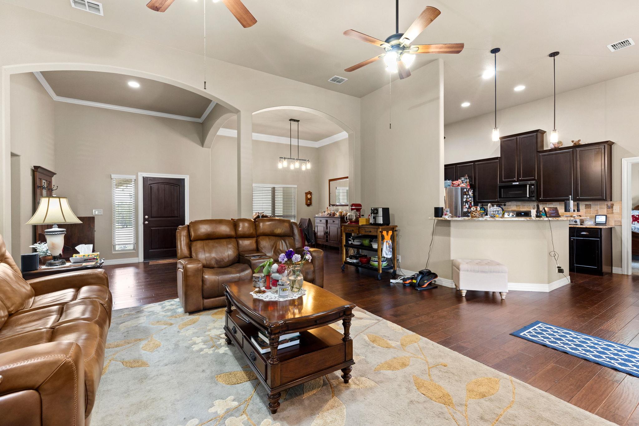 1291 Mossy Holw, Spring Branch, TX 78070