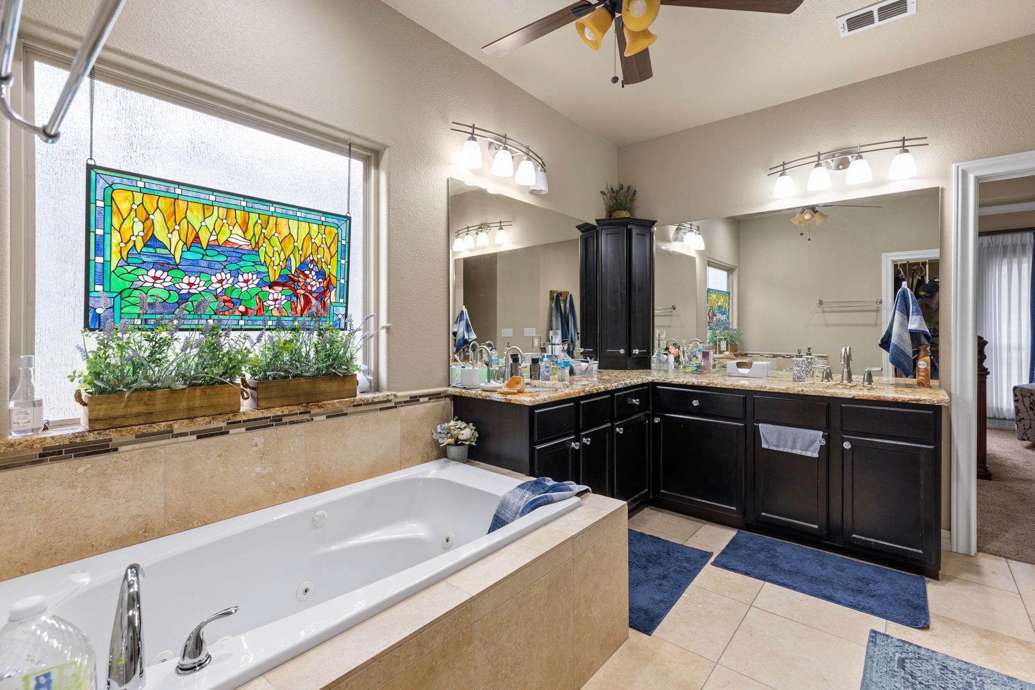 1291 Mossy Holw, Spring Branch, TX 78070