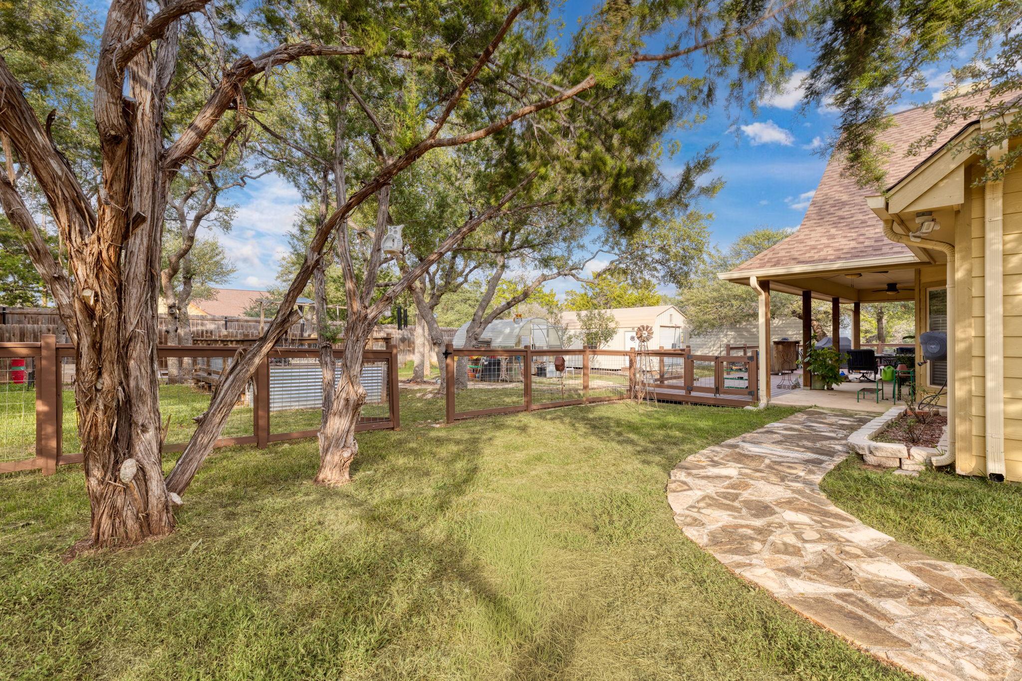 1291 Mossy Holw, Spring Branch, TX 78070