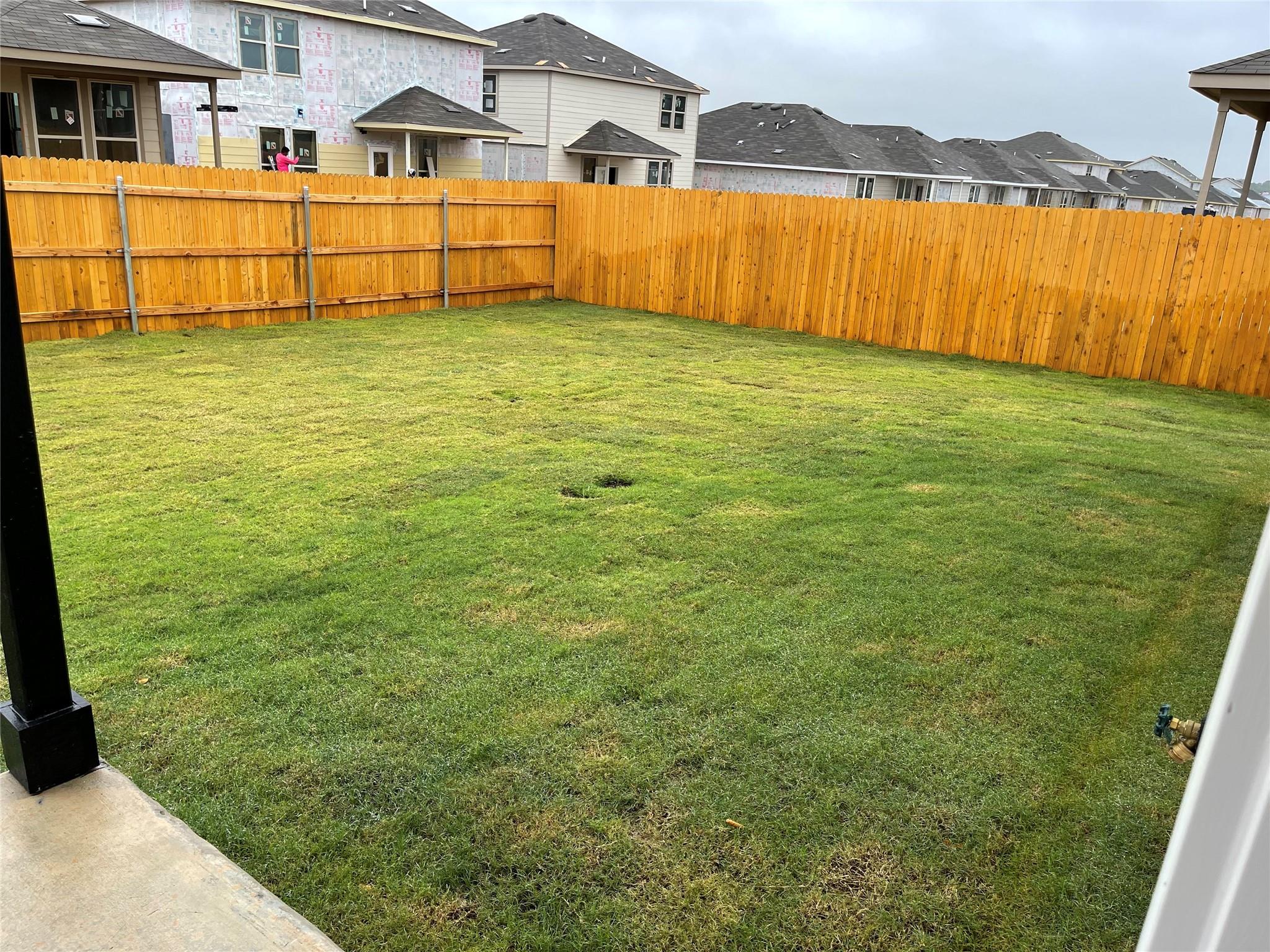 105 Onna St, Taylor, TX 76574