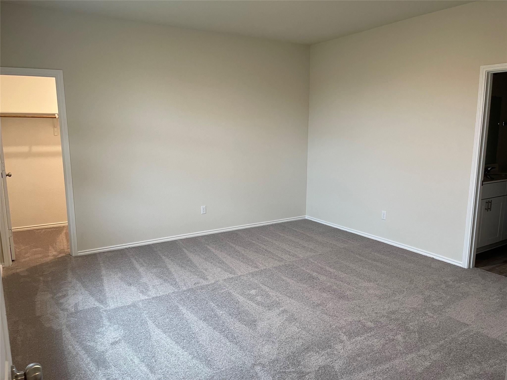 105 Onna St, Taylor, TX 76574