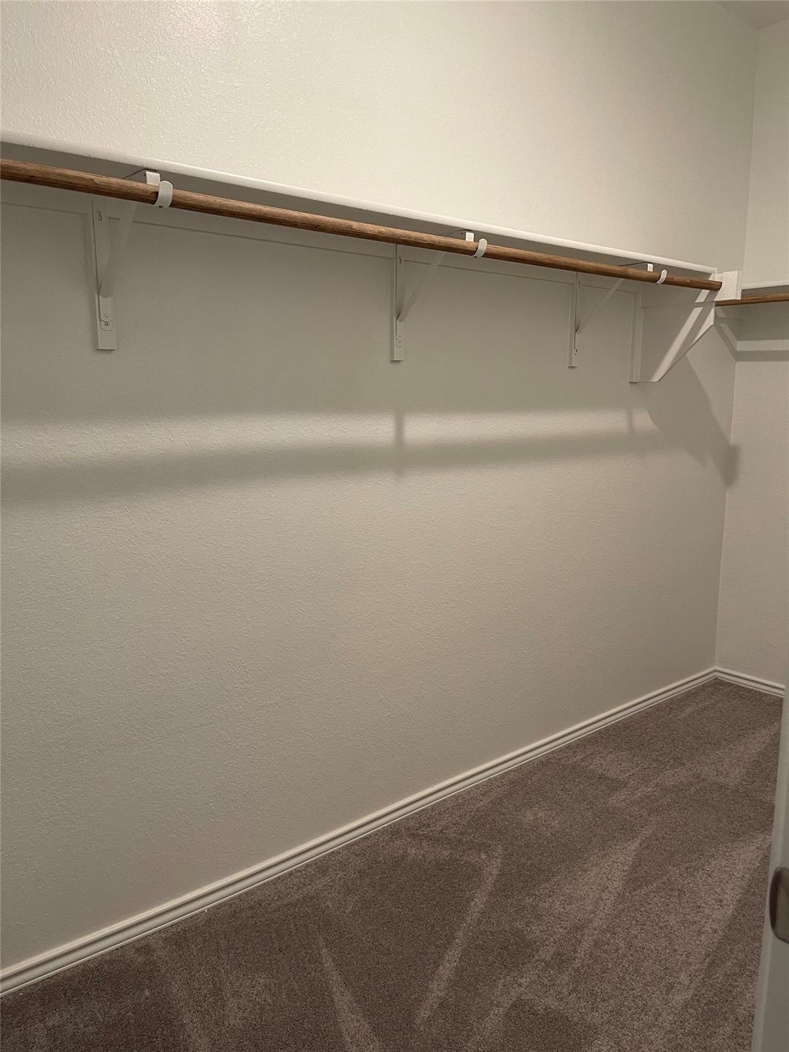 105 Onna St, Taylor, TX 76574