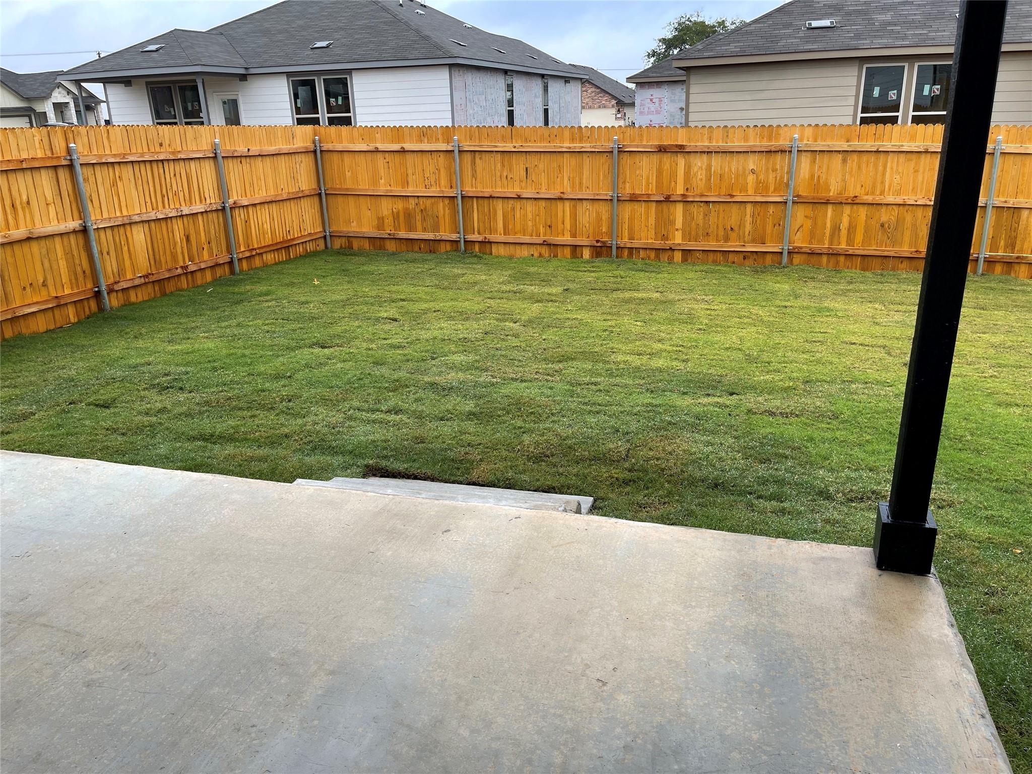 105 Onna St, Taylor, TX 76574