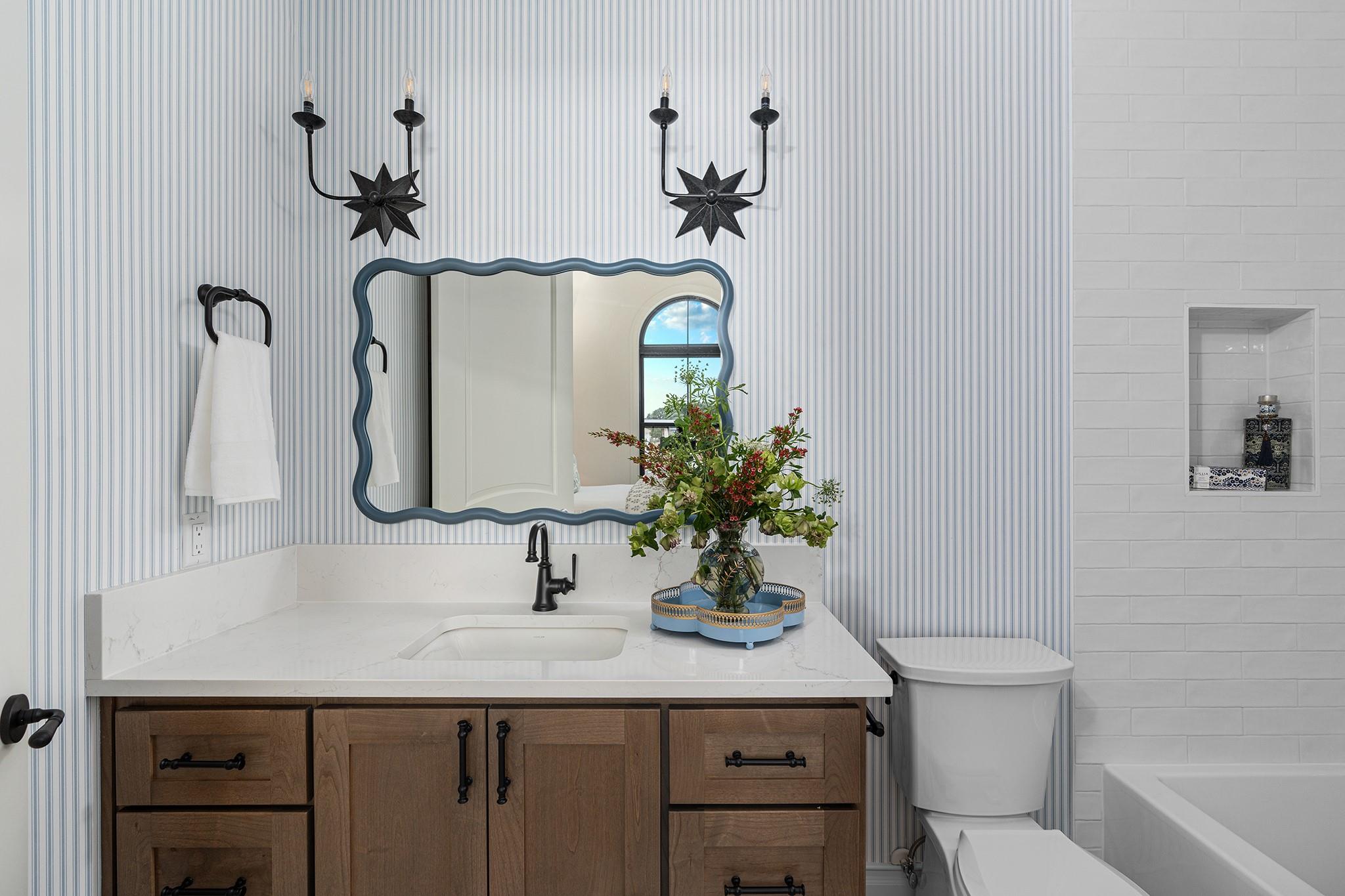 4412 Comanche Trace Dr, Kerrville, TX 78028