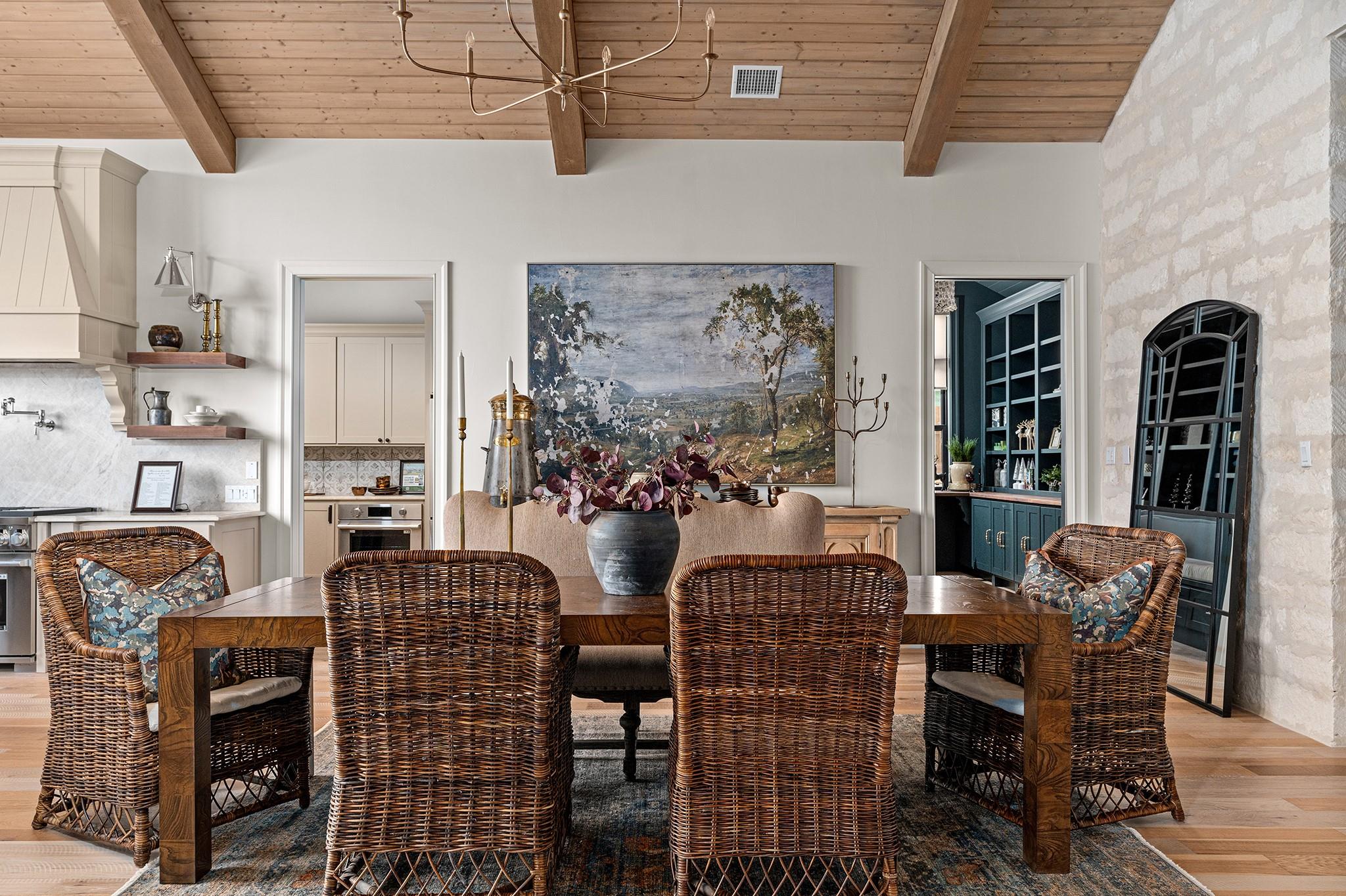 4412 Comanche Trace Dr, Kerrville, TX 78028