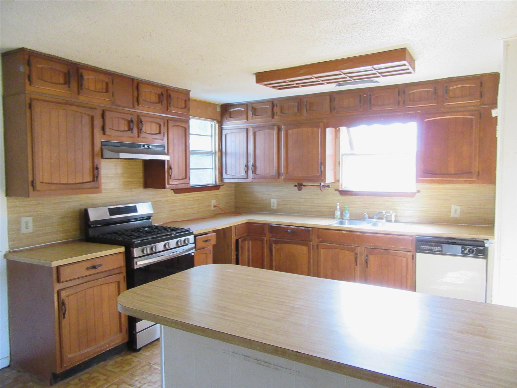 6891 W US Hwy 190 Highway, Belton, TX 76513