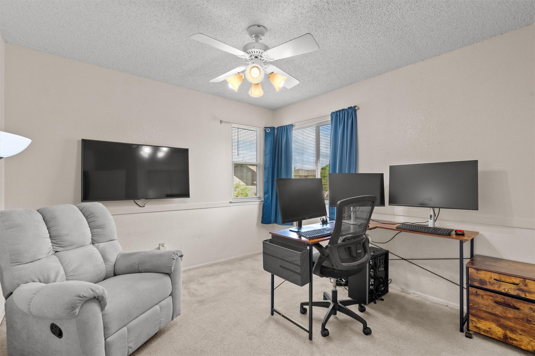 534 Broken Feather Trl, Pflugerville, TX 78660