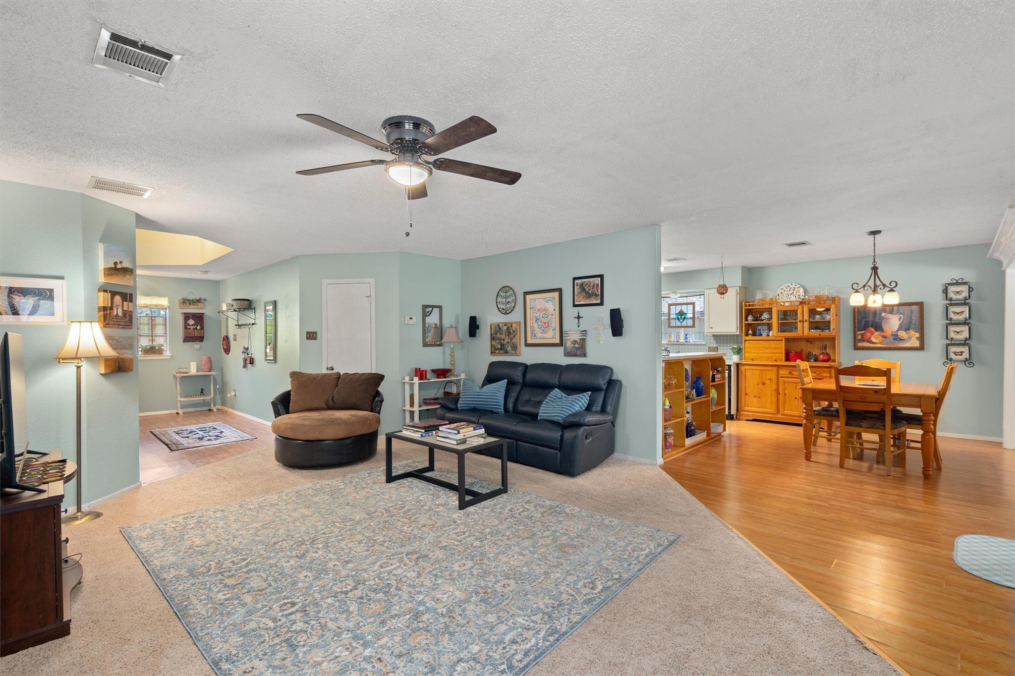 534 Broken Feather Trl, Pflugerville, TX 78660