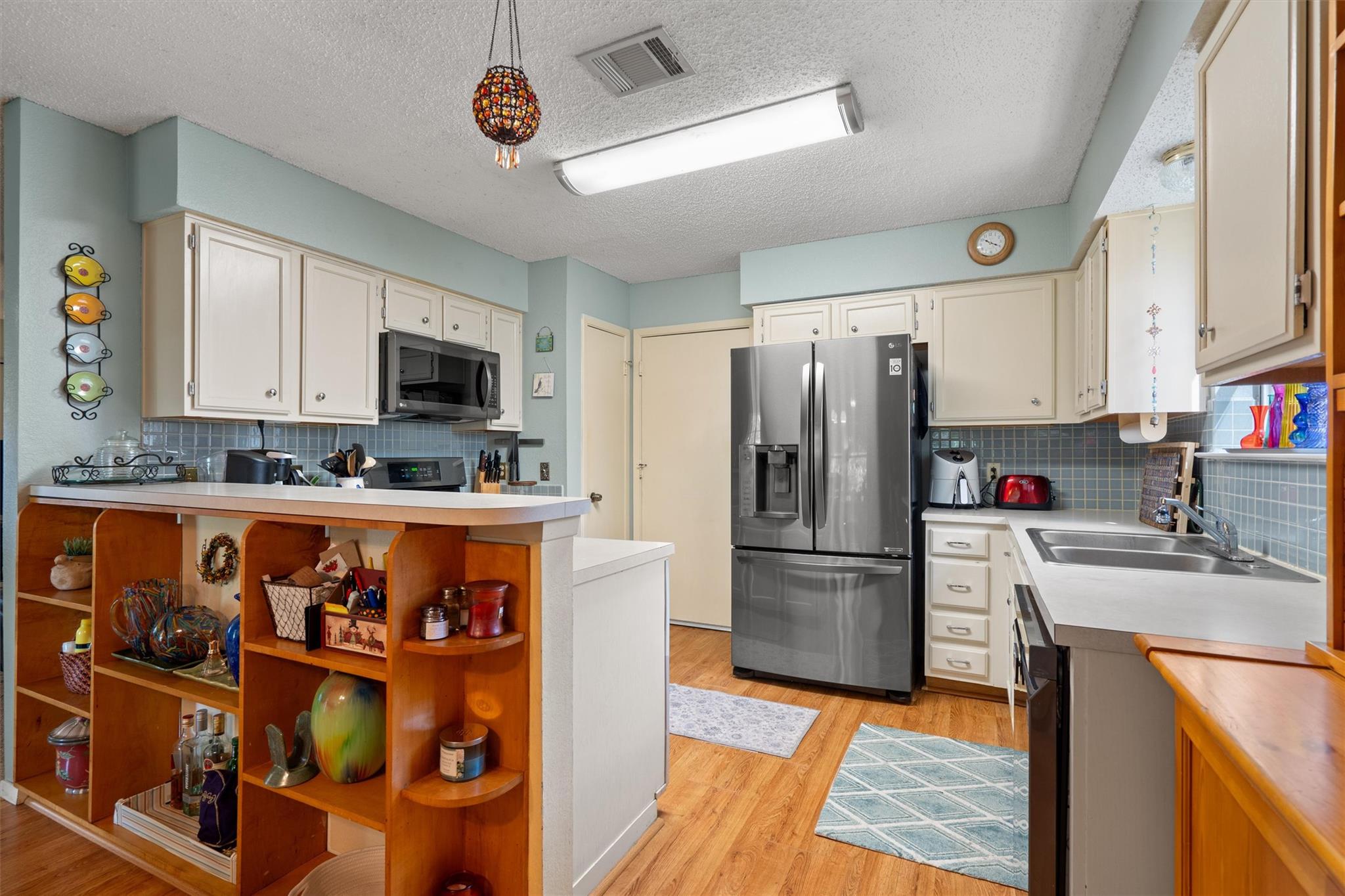 534 Broken Feather Trl, Pflugerville, TX 78660