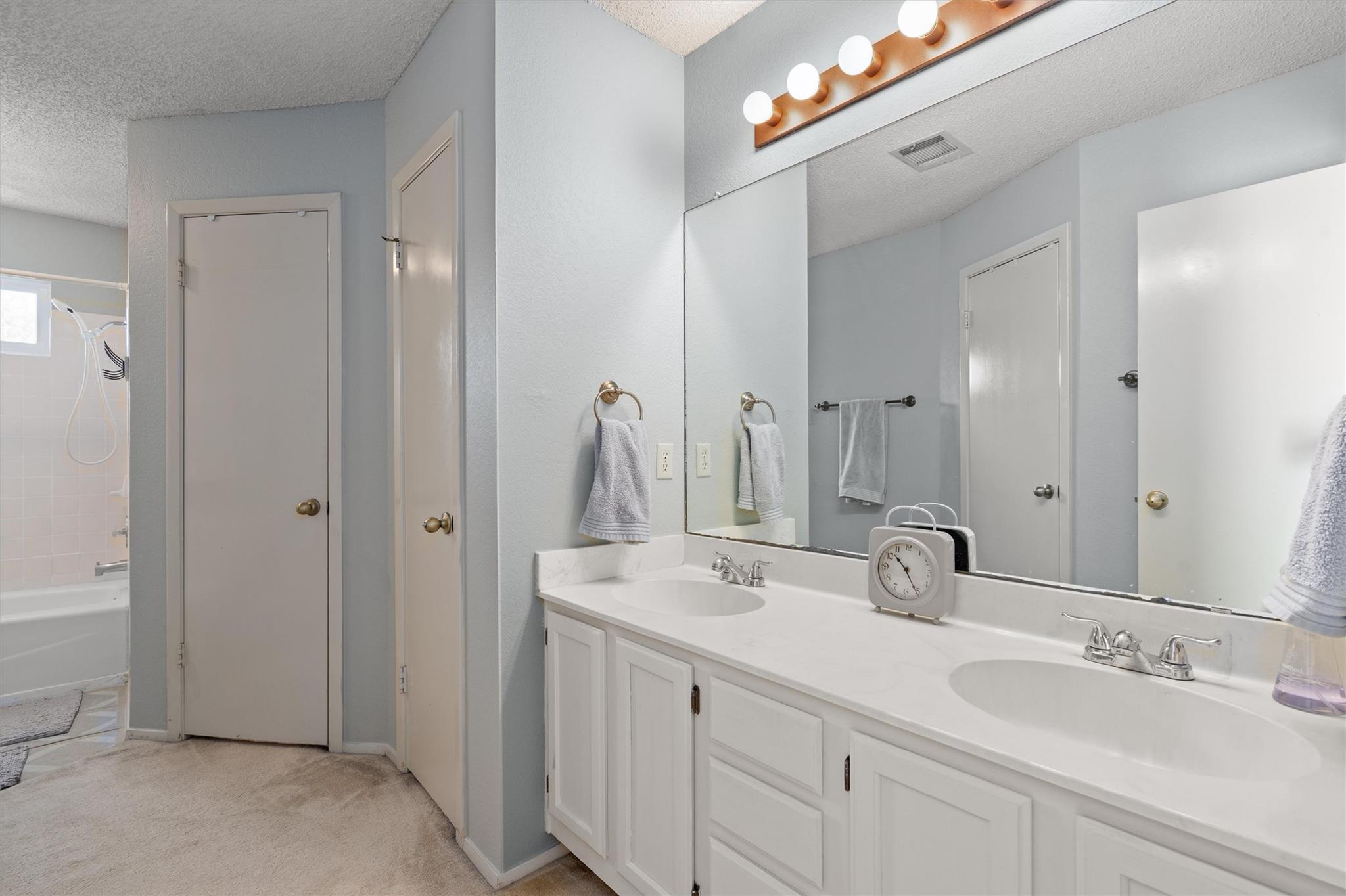 534 Broken Feather Trl, Pflugerville, TX 78660