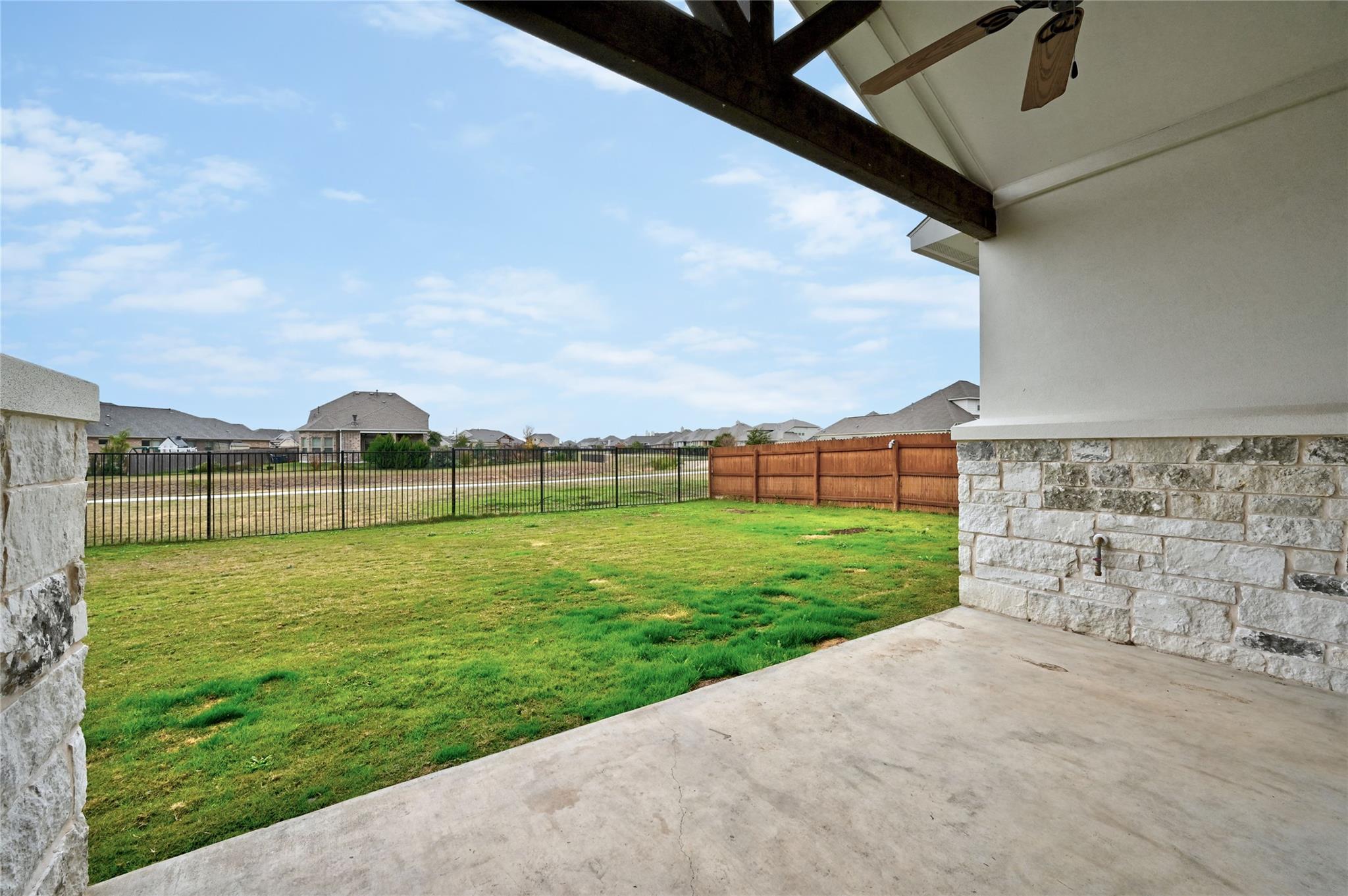428 Texon Dr, Liberty Hill, TX 78642