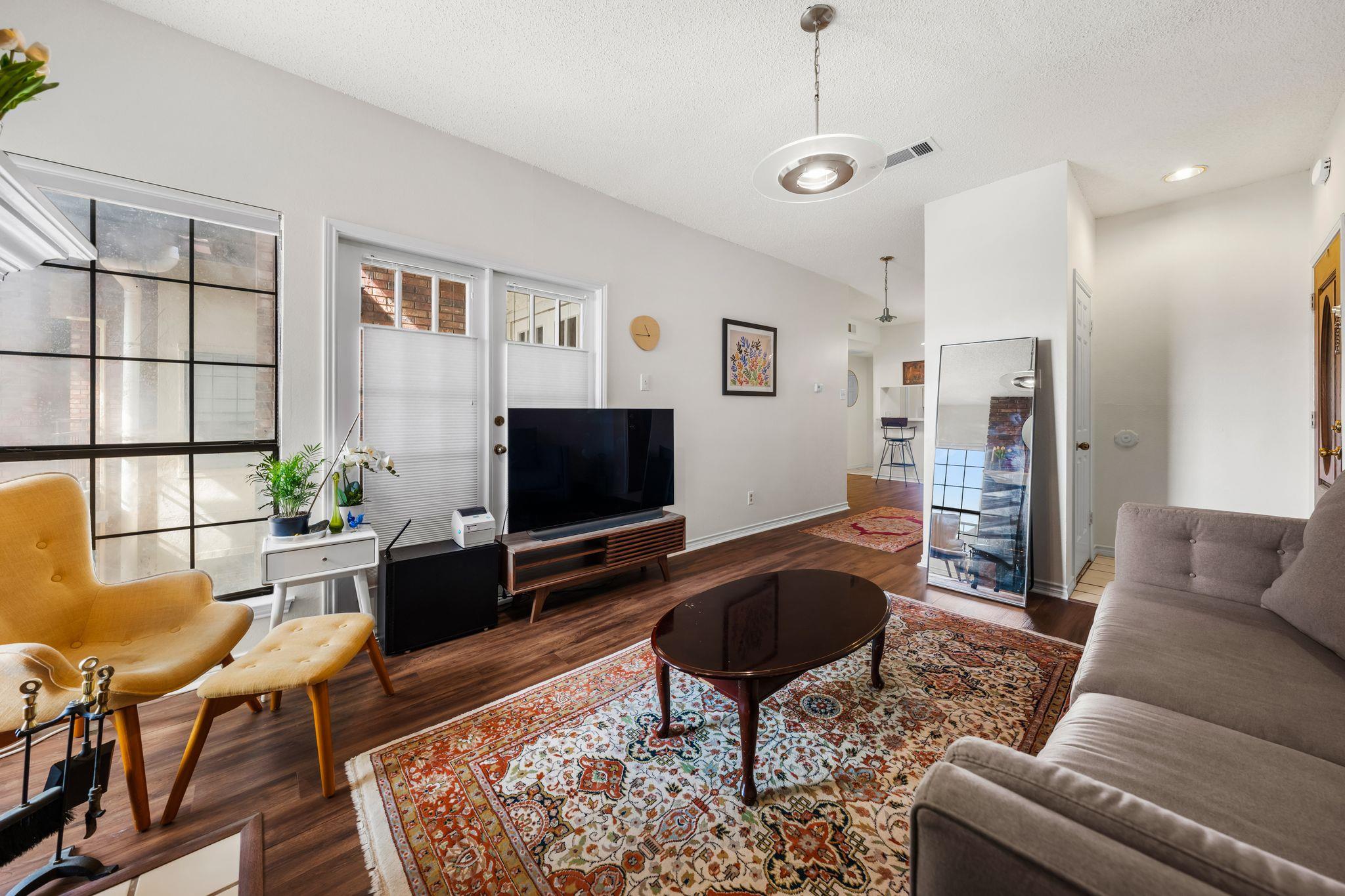 3001 CEDAR St # 310, Austin, TX 78705