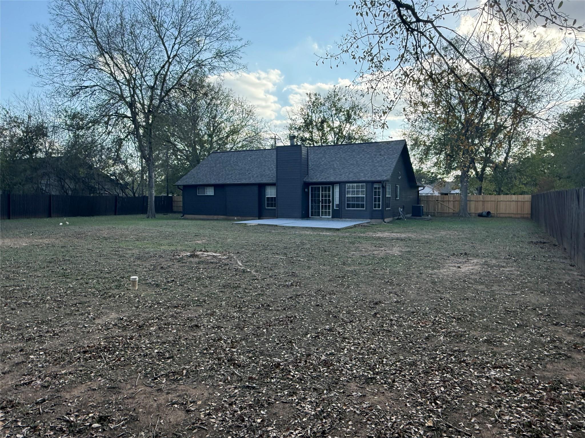 134 Laumaia Ln, Bastrop, TX 78602