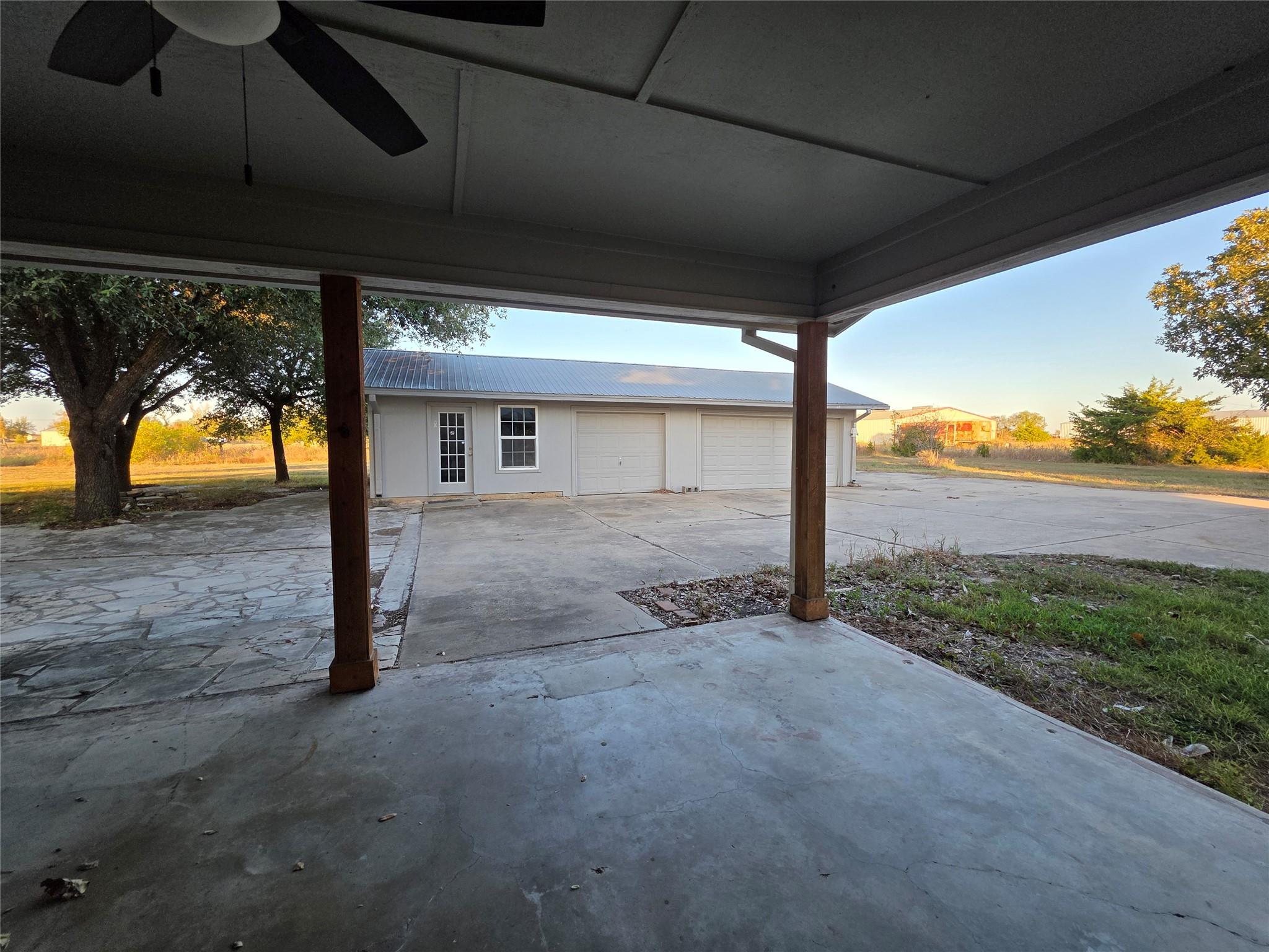 9506 Schmidt Ln, Manor, TX 78653