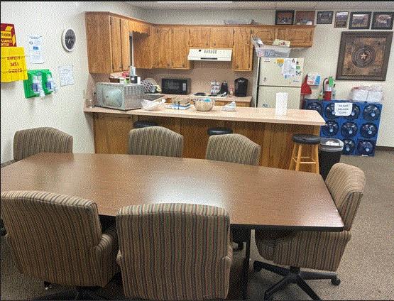 115 N Central St, Cameron, TX 76520