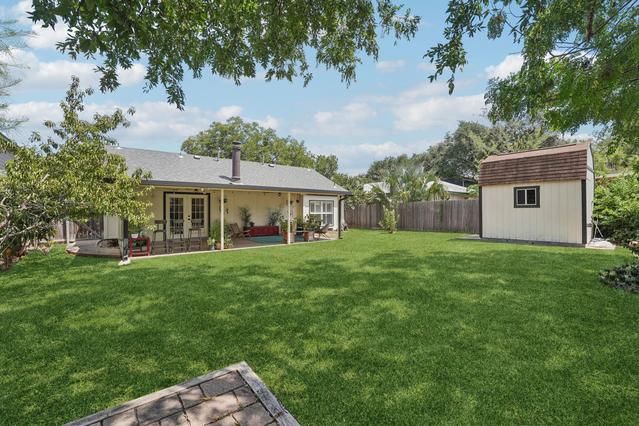 1213 S Trace Dr, Austin, TX 78745