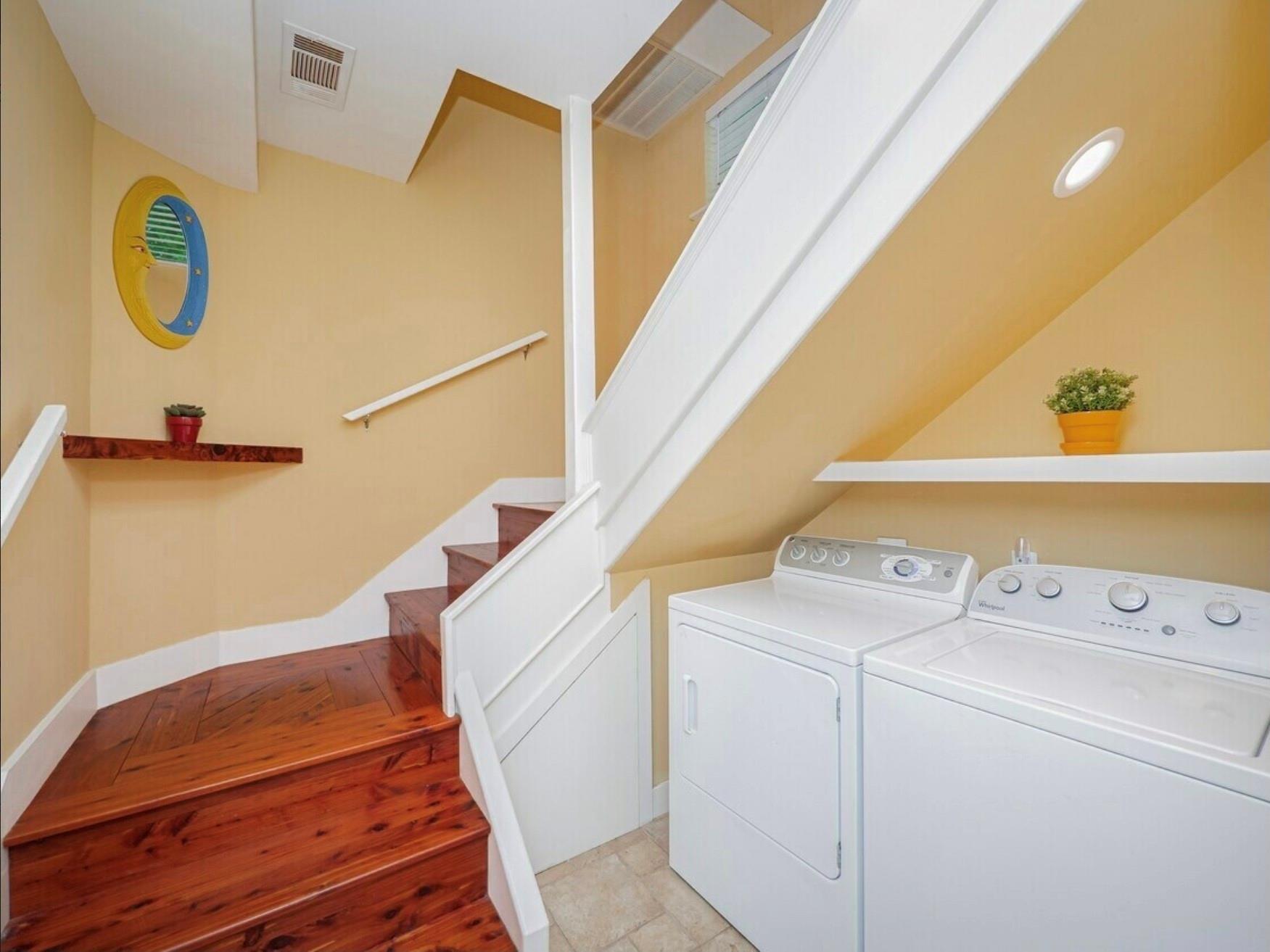 1159 Navasota St, Austin, TX 78702