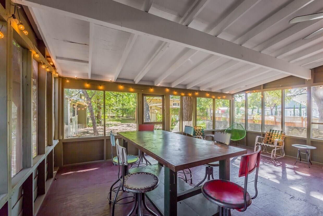 1159 Navasota St, Austin, TX 78702