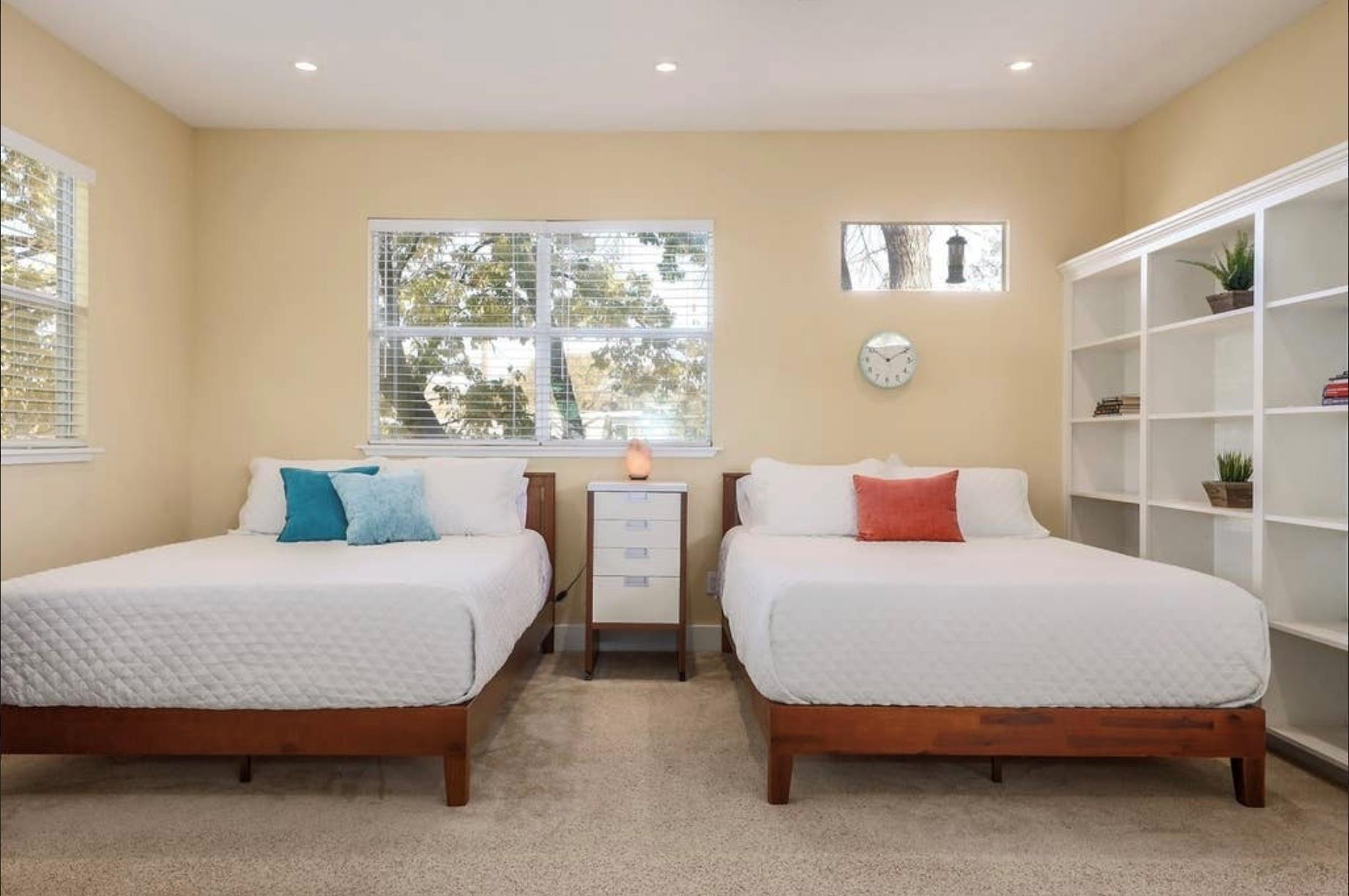 1159 Navasota St, Austin, TX 78702