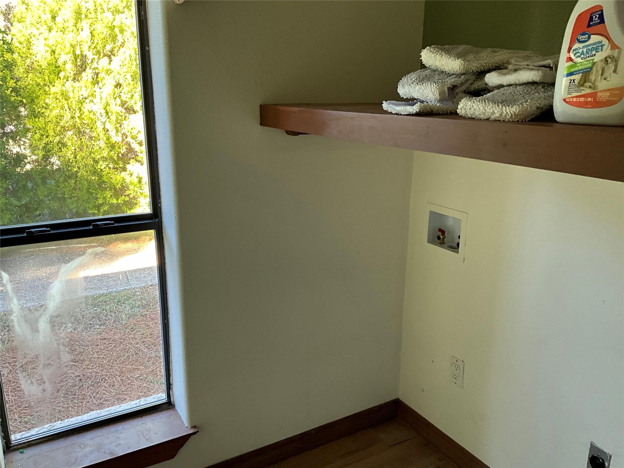 116 Shore Front Dr, Bastrop, TX 78602