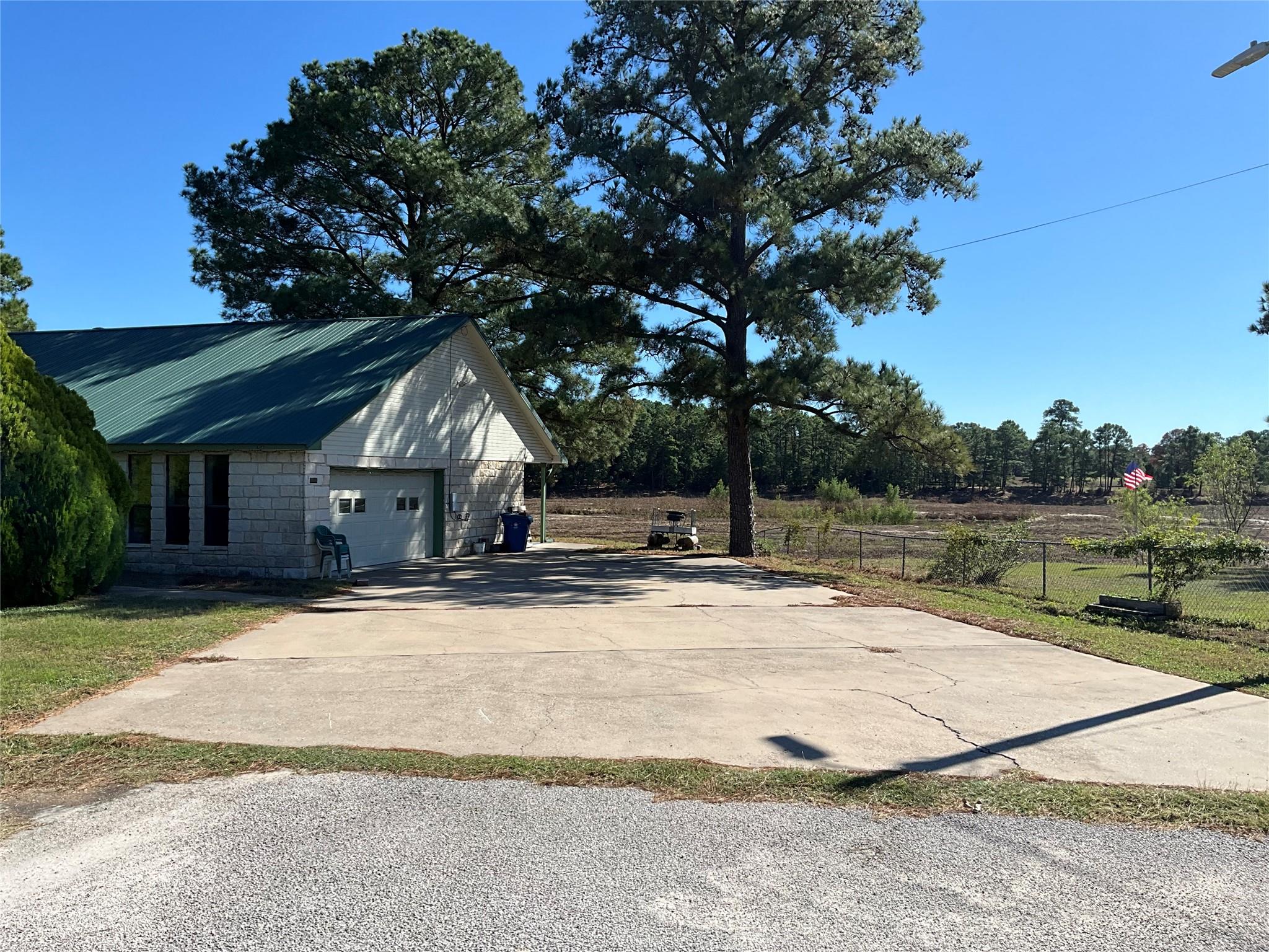 116 Shore Front Dr, Bastrop, TX 78602