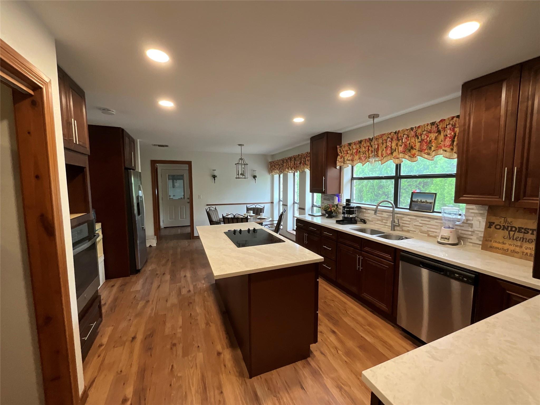 116 Shore Front Dr, Bastrop, TX 78602