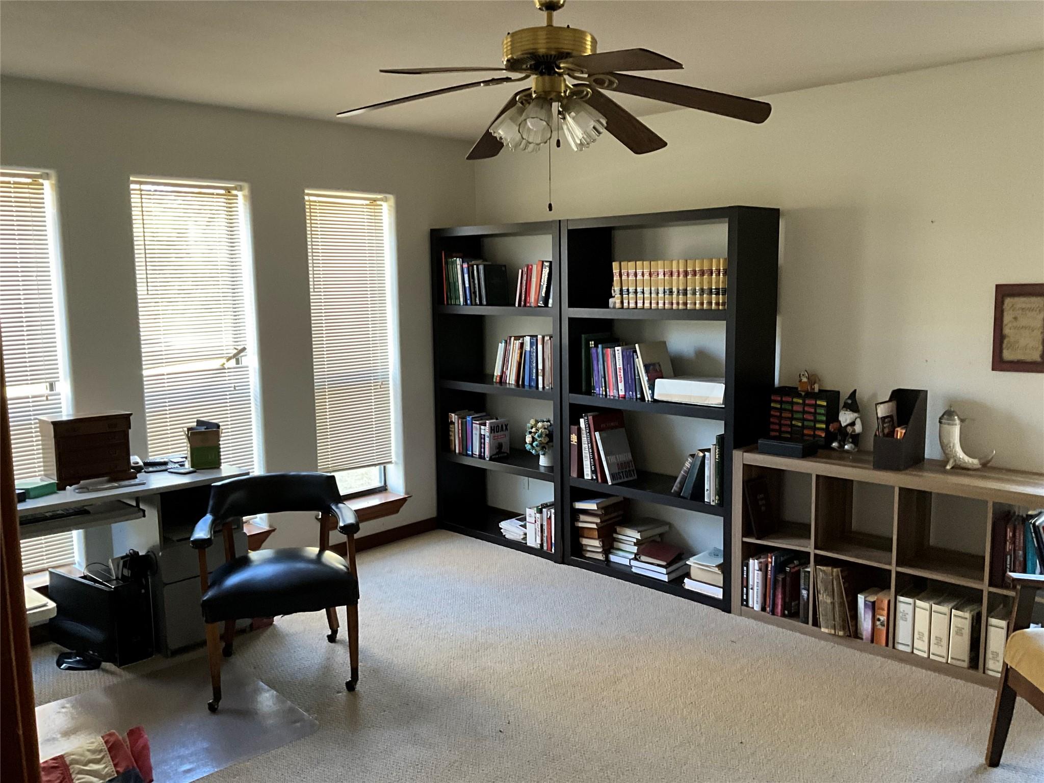 116 Shore Front Dr, Bastrop, TX 78602