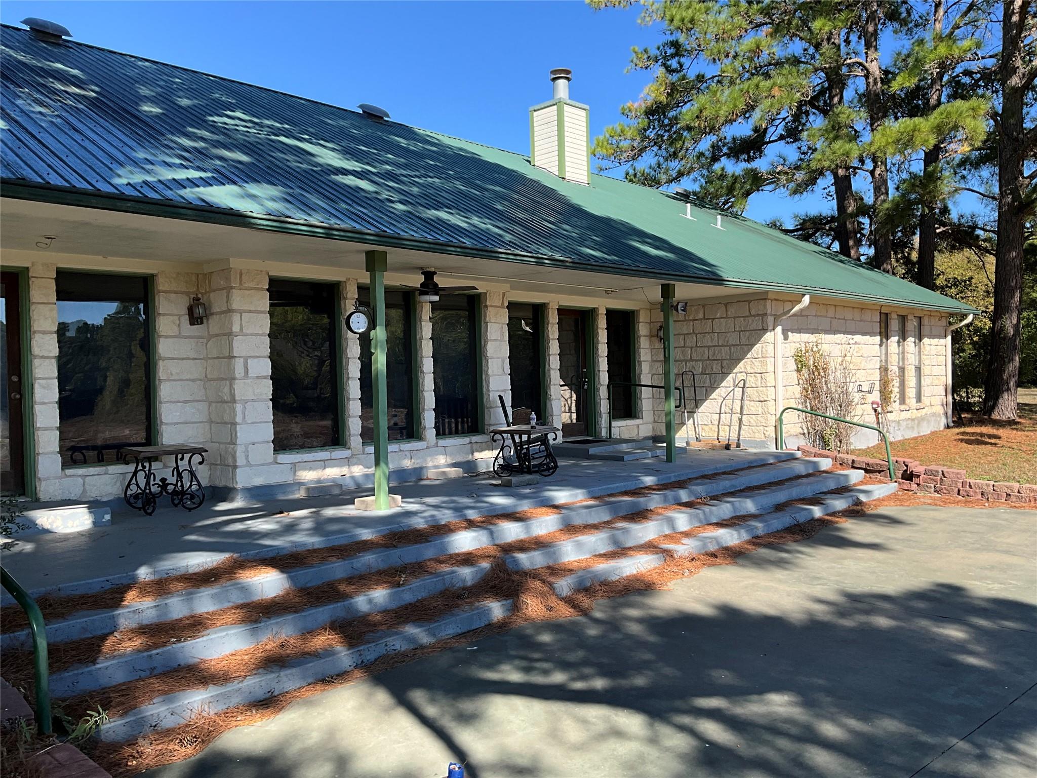 116 Shore Front Dr, Bastrop, TX 78602