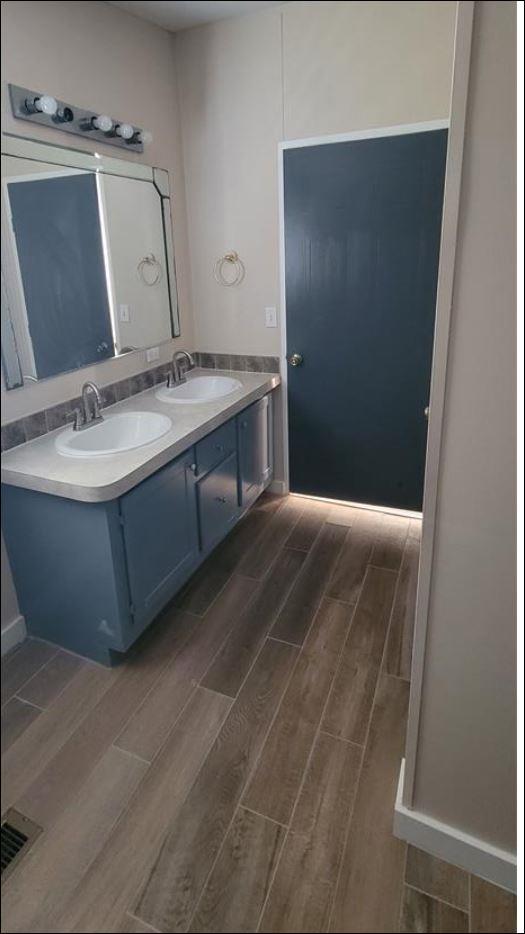 404 W Cleveland St # 1/2, Elgin, TX 78621