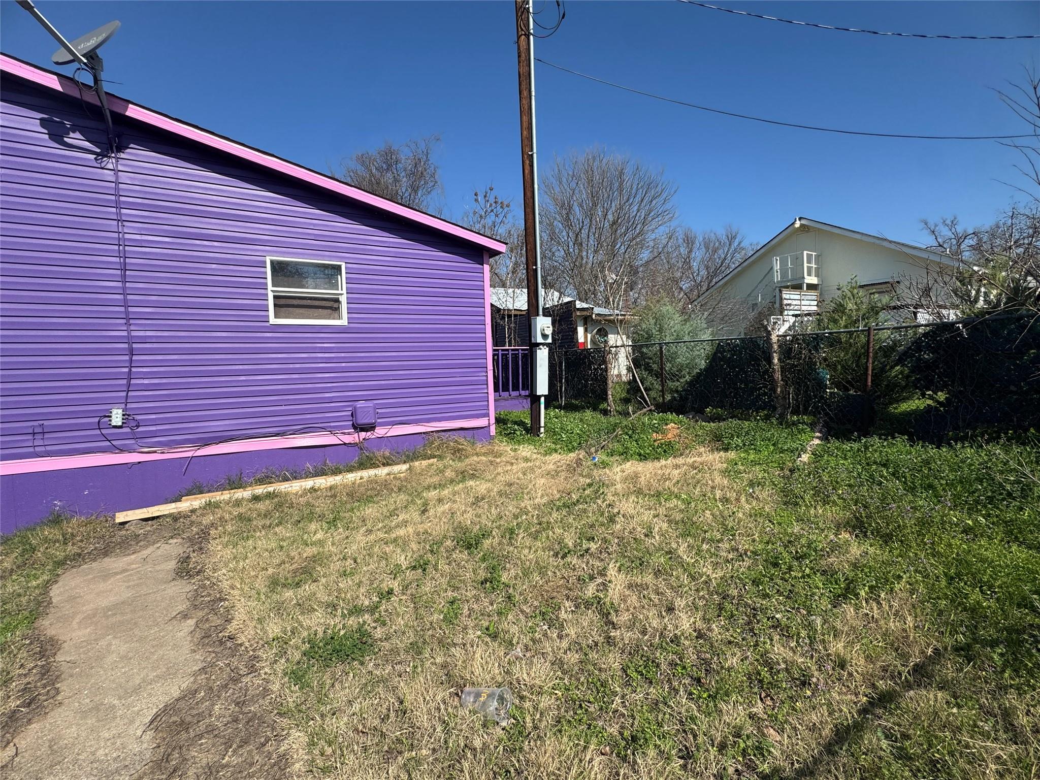 404 W Cleveland St # 1/2, Elgin, TX 78621