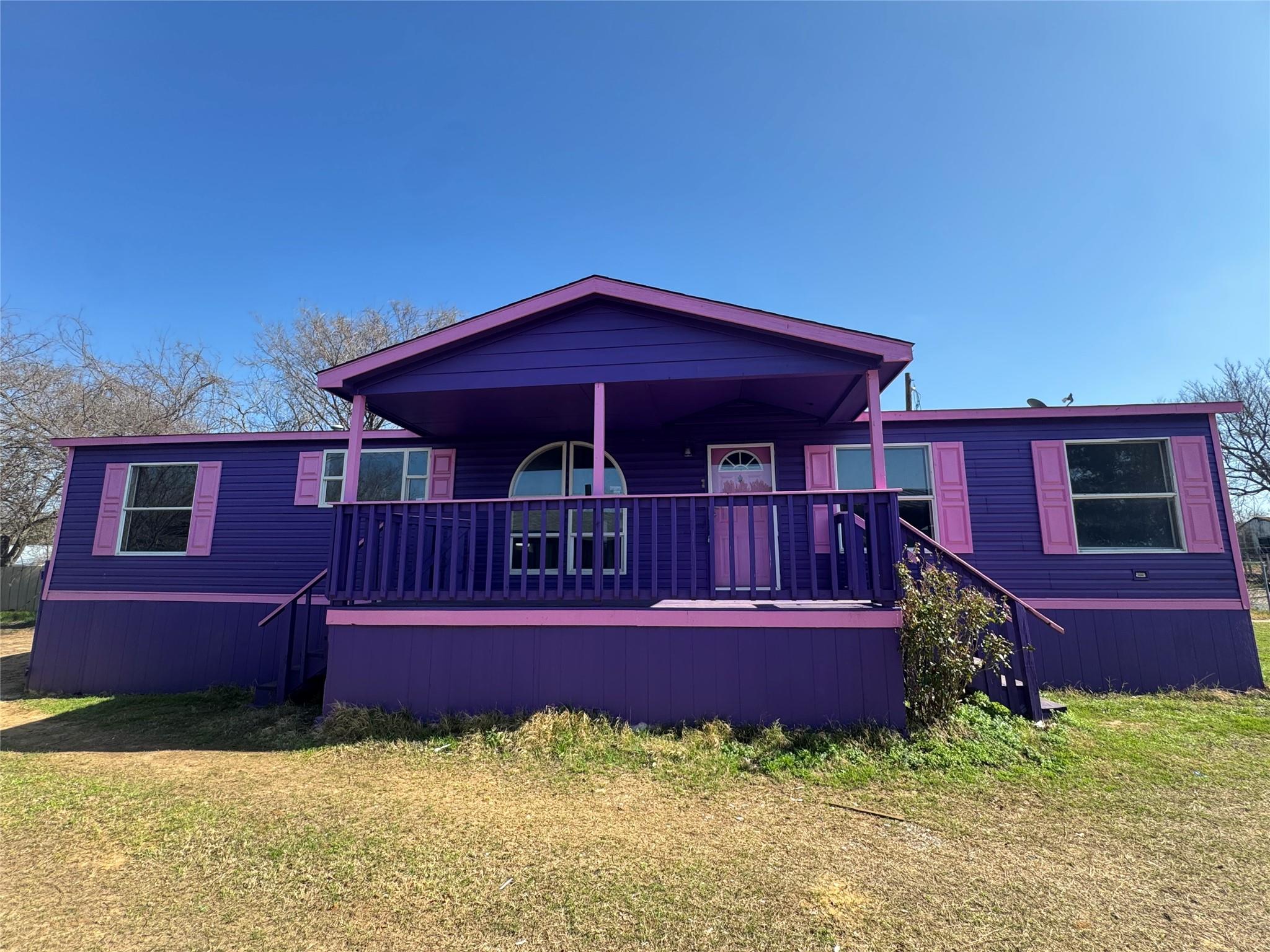 404 W Cleveland St # 1/2, Elgin, TX 78621