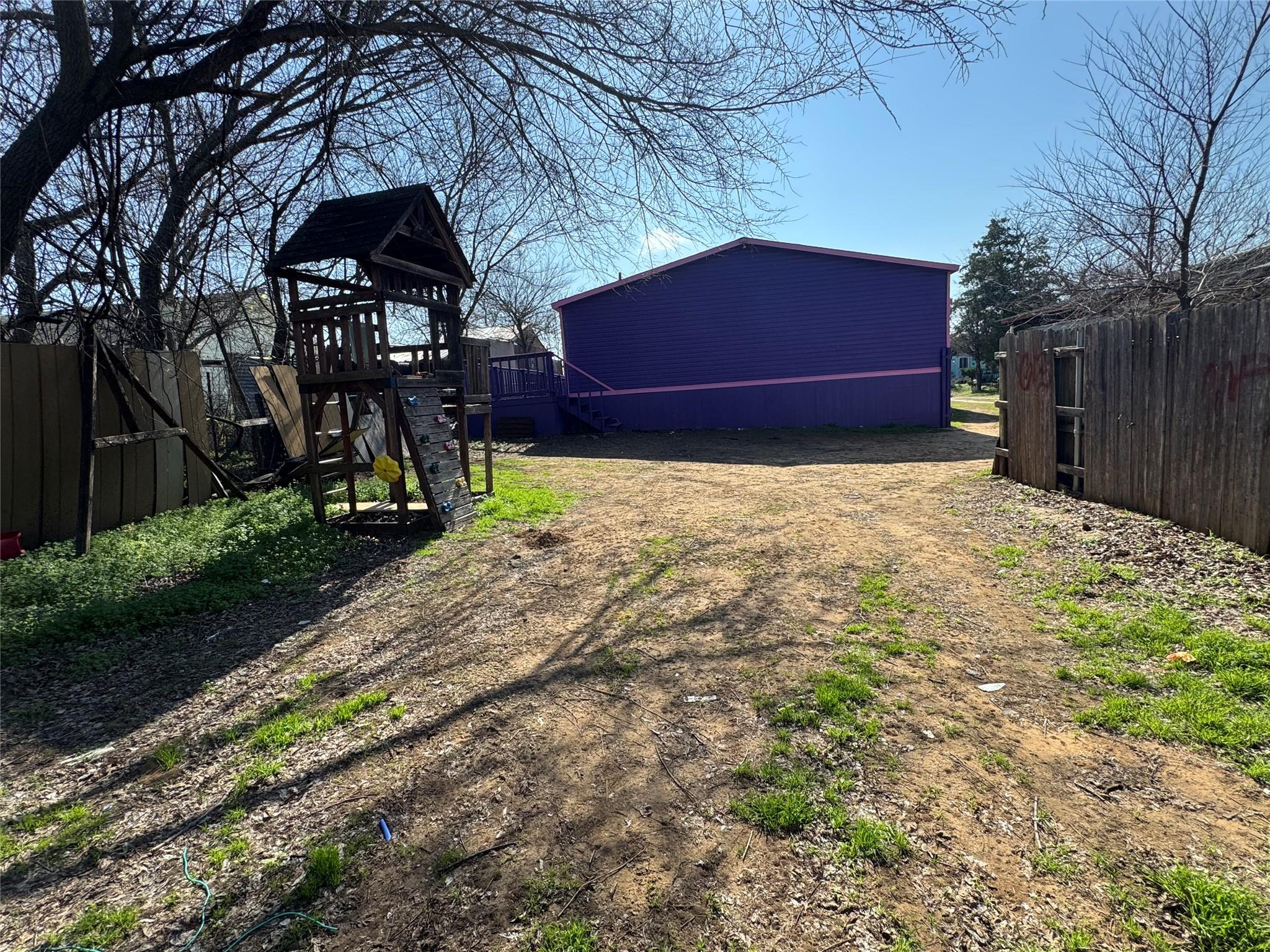 404 W Cleveland St # 1/2, Elgin, TX 78621