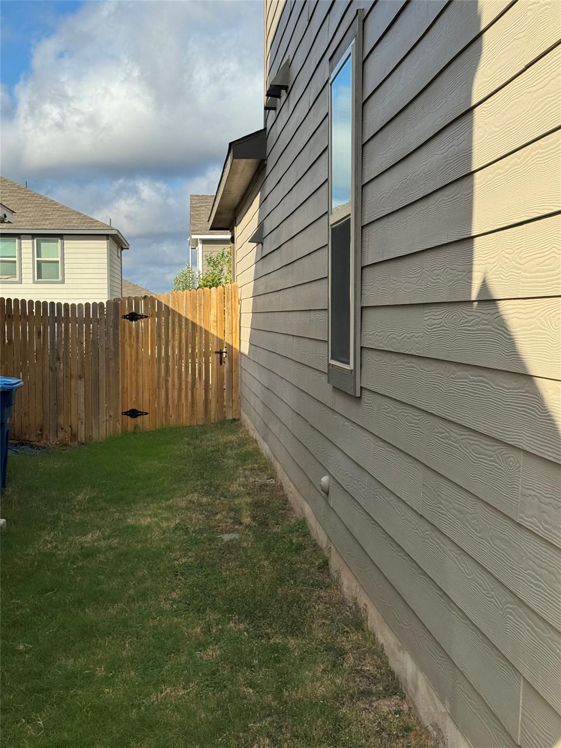 333 Capstone Rd, Liberty Hill, TX 78642