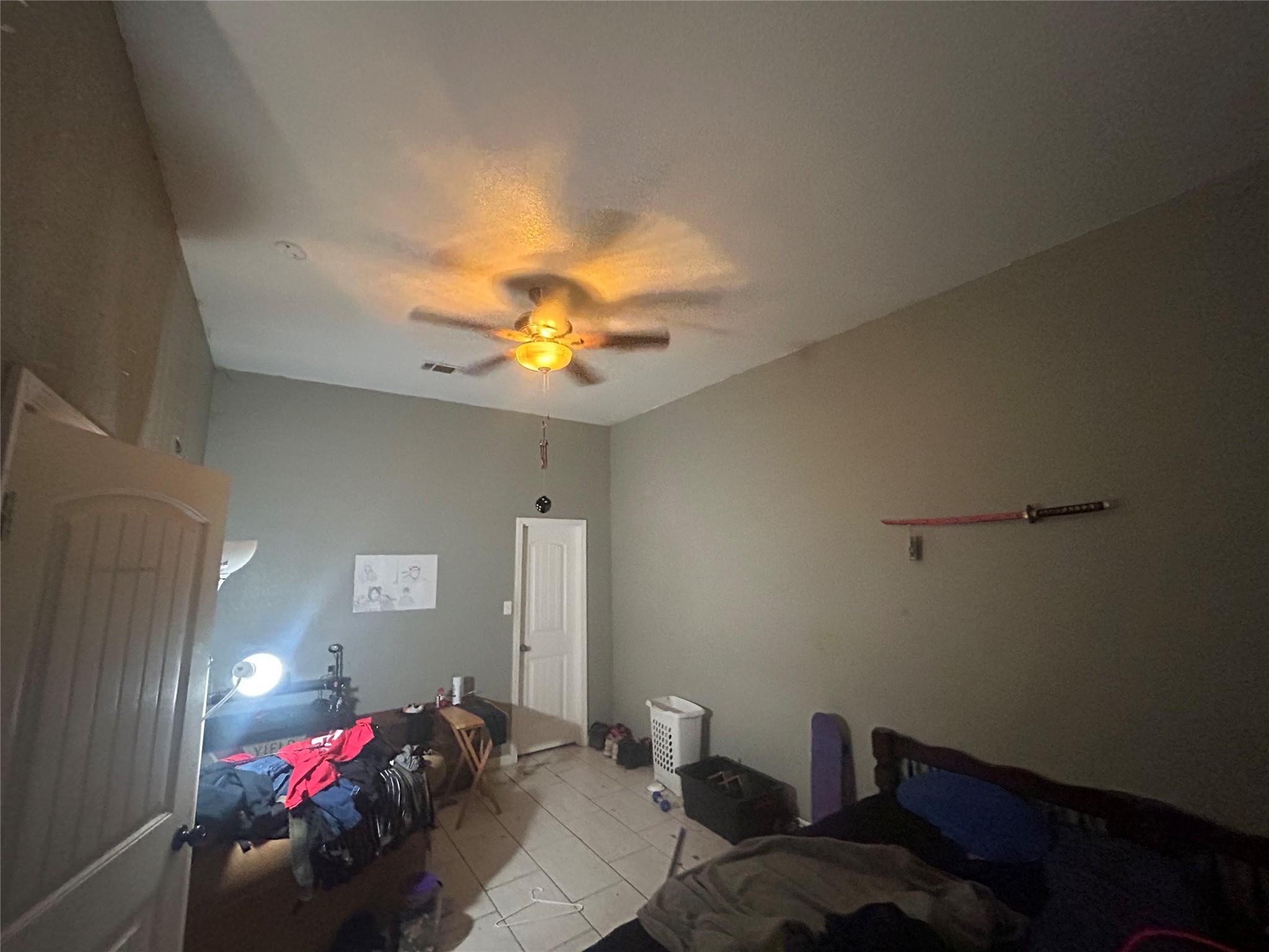 3907 Waterwood Pass Dr, Elmendorf, TX 78112