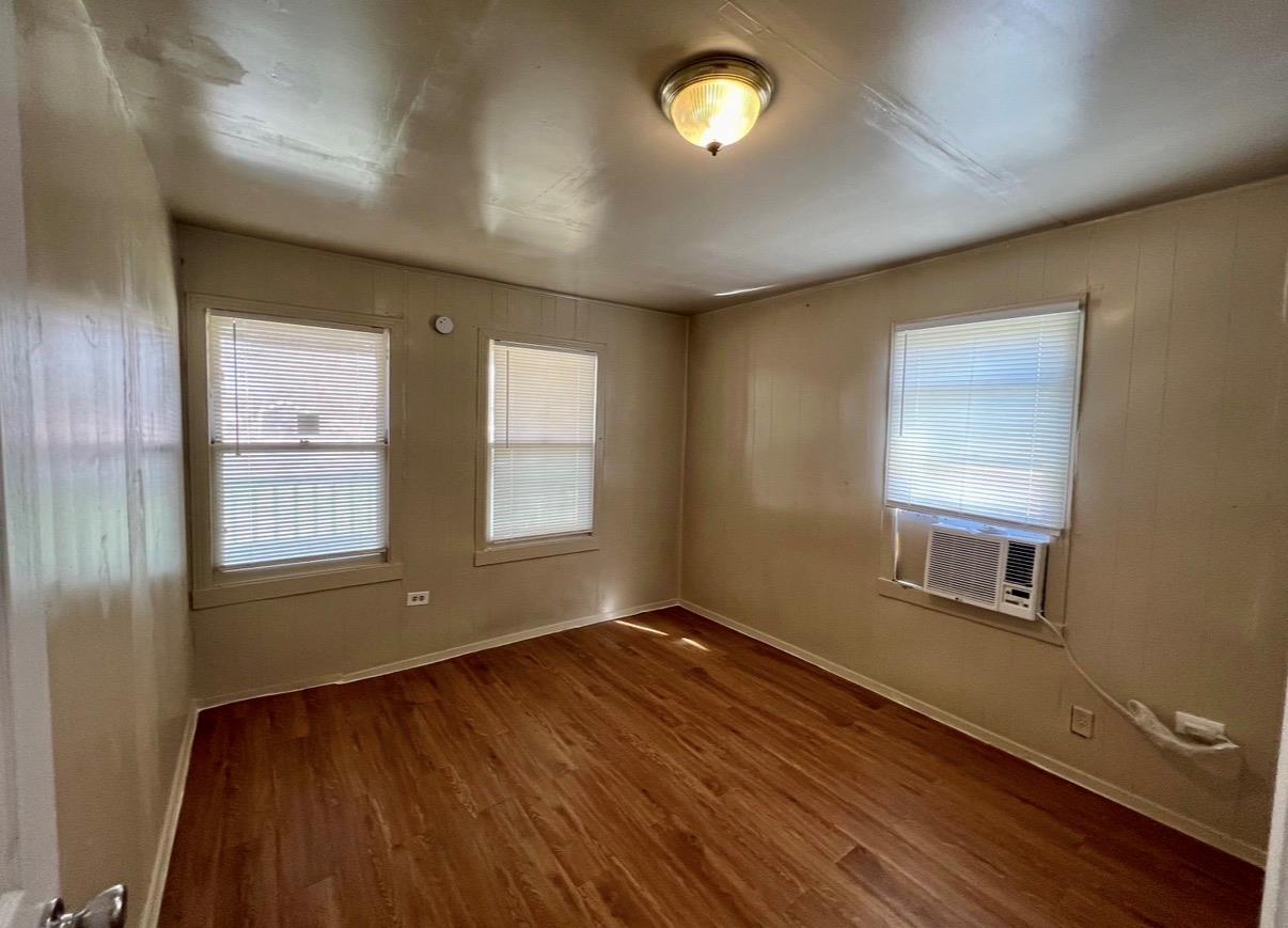 514 Ruddy St # A, Lockhart, TX 78644