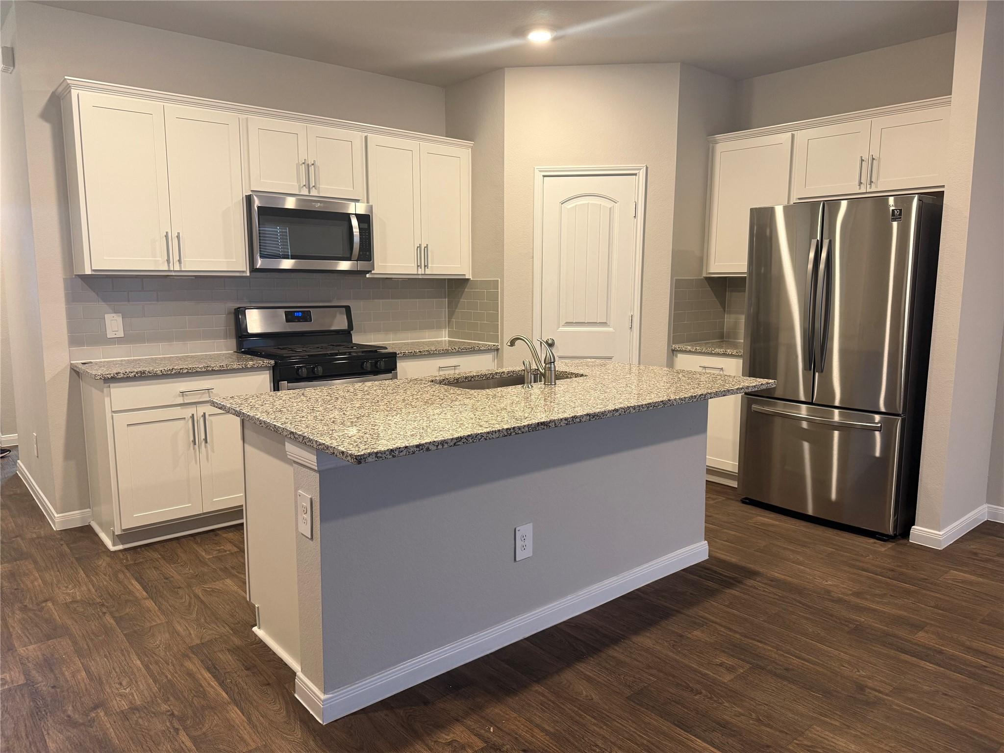 154 Solitude Dr, San Marcos, TX 78666