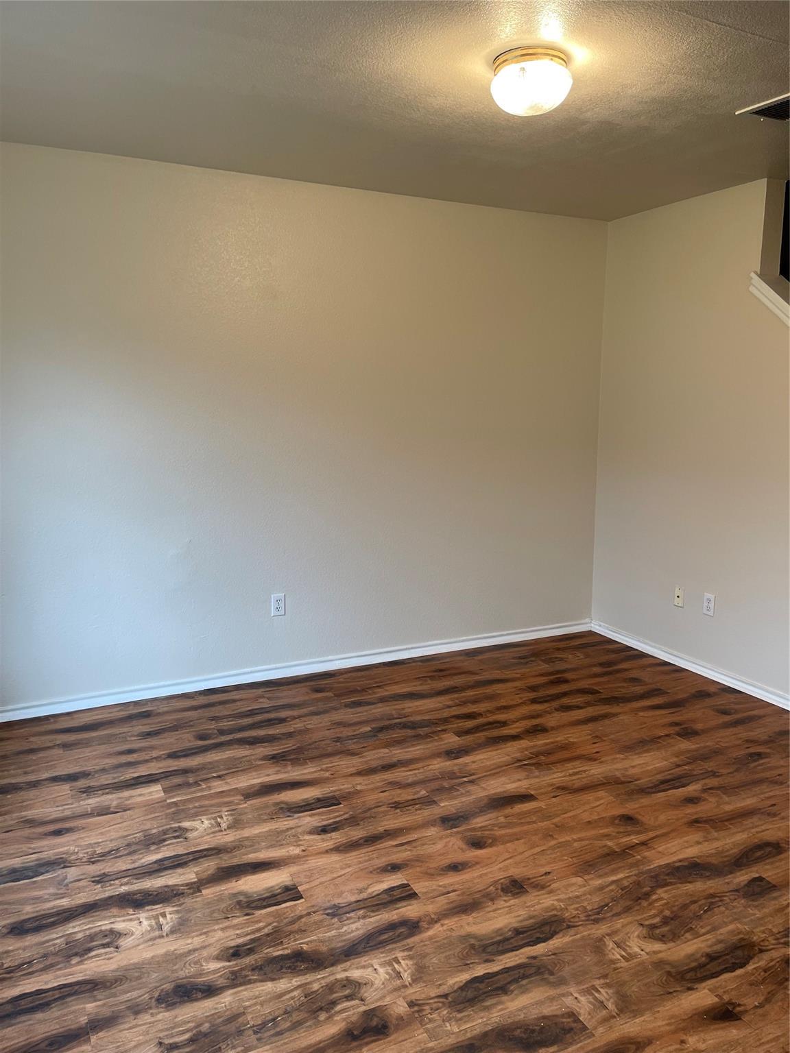 1013 Christopher St # A, Round Rock, TX 78681