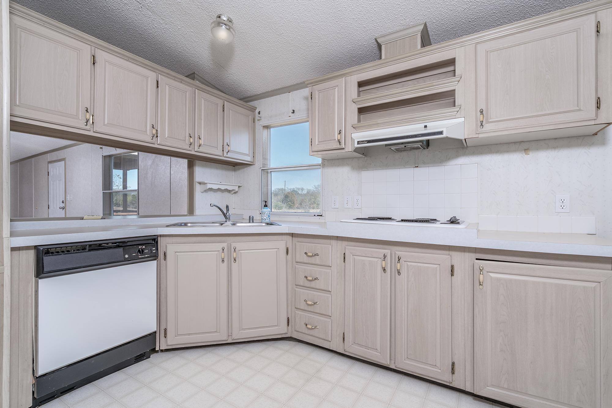 138 River Rd, Liberty Hill, TX 78642