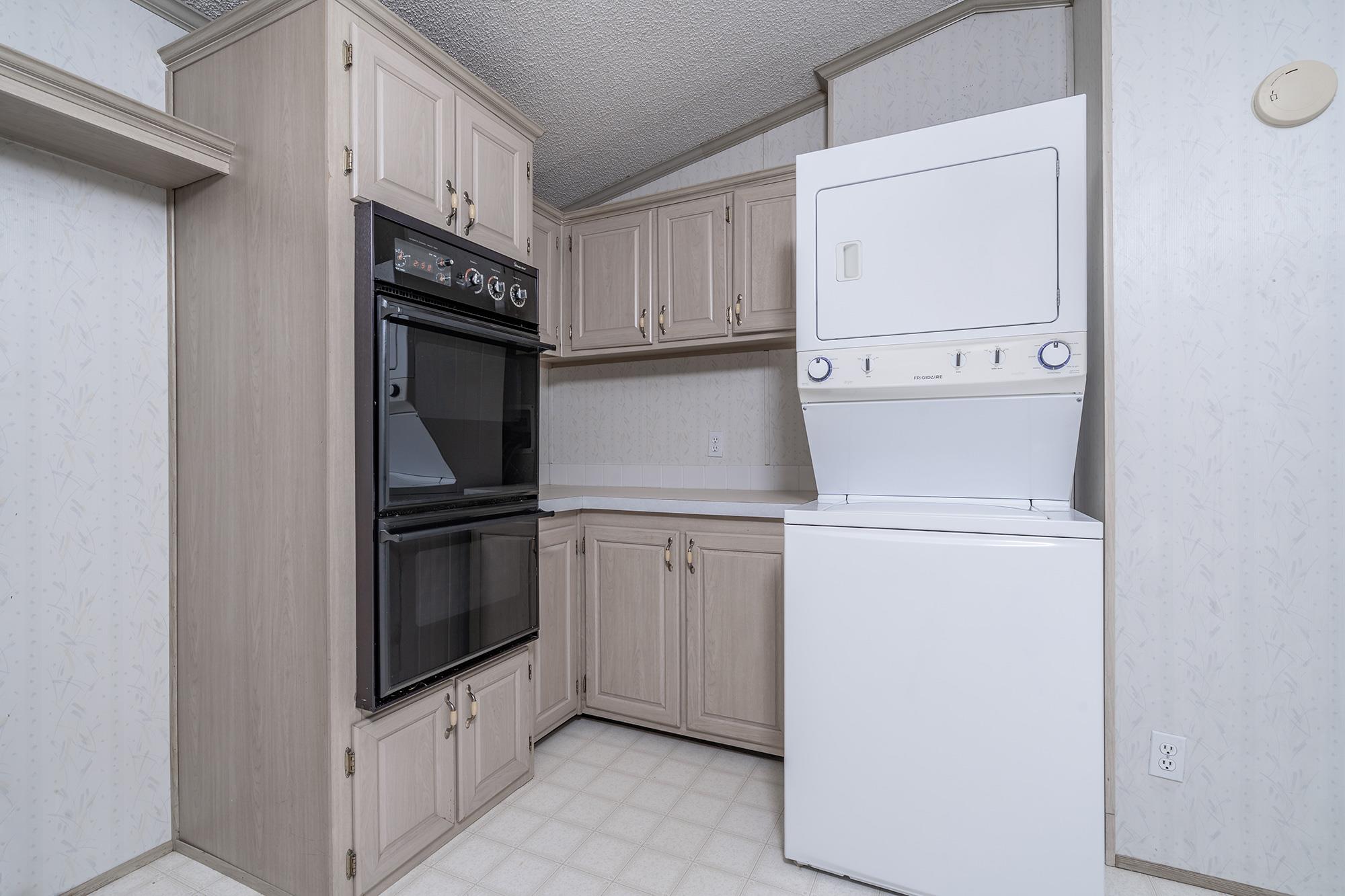 138 River Rd, Liberty Hill, TX 78642