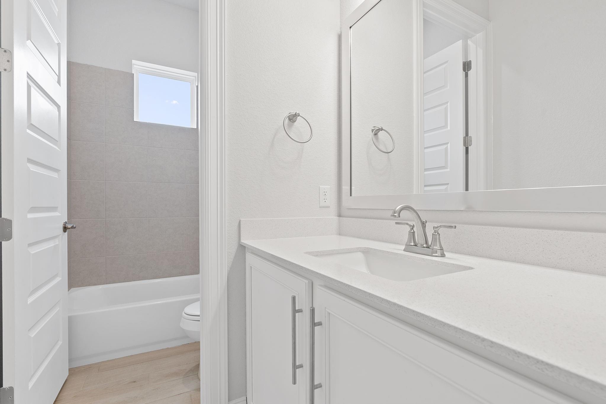 102 Majestic Arroyo Way, Lakeway, TX 78738