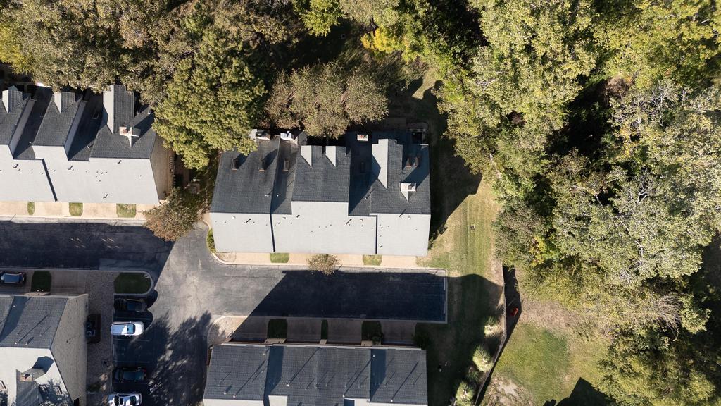 10819 Crown Colony Dr # 40, Austin, TX 78747