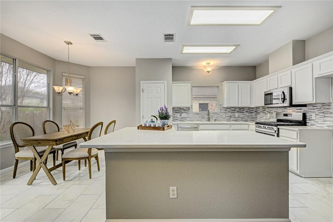 3504 Texas Topaz Dr, Austin, TX 78728